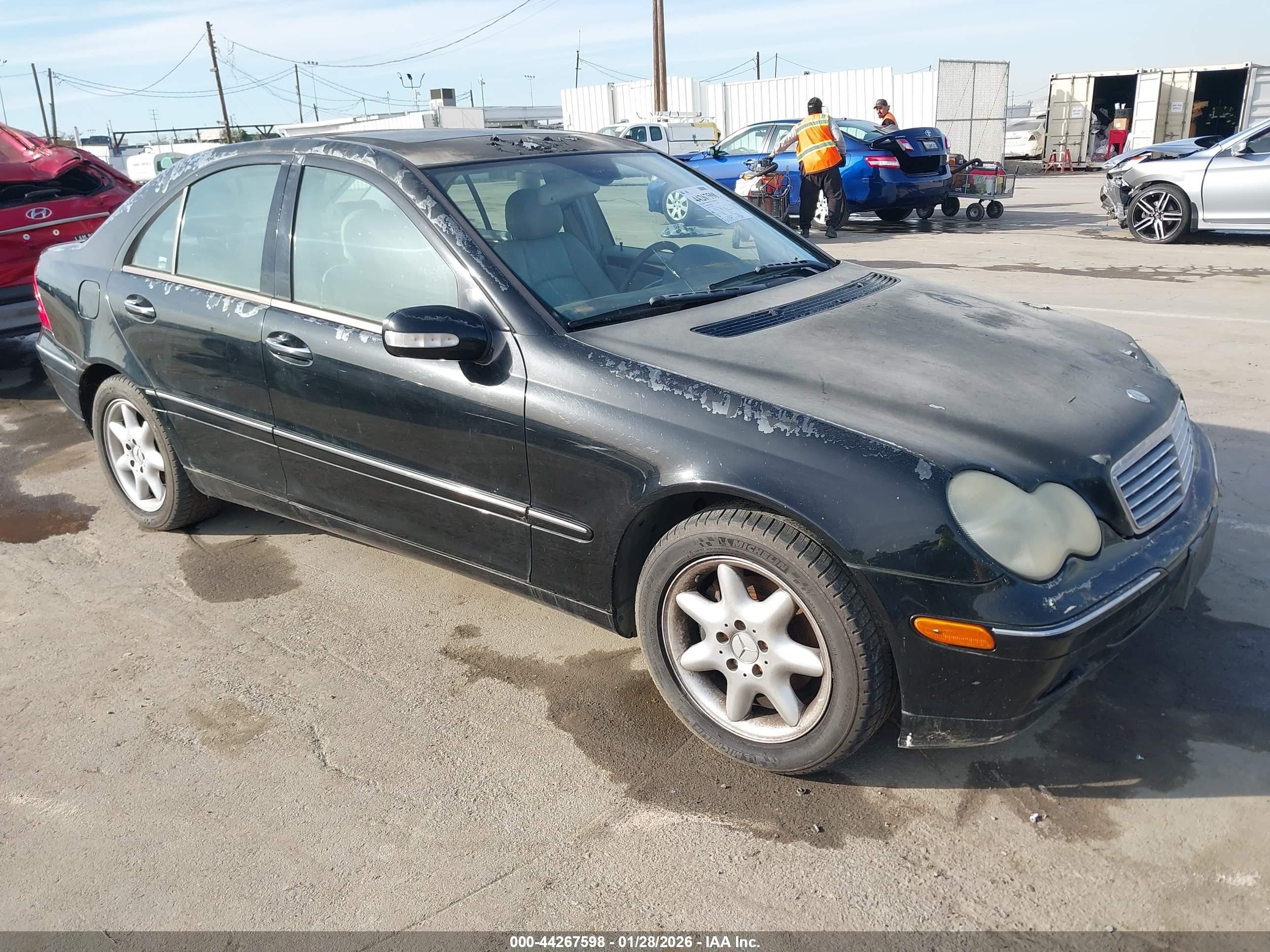 2004 Mercedes-benz C 240   Черный vin: WDBRF61J04E015444