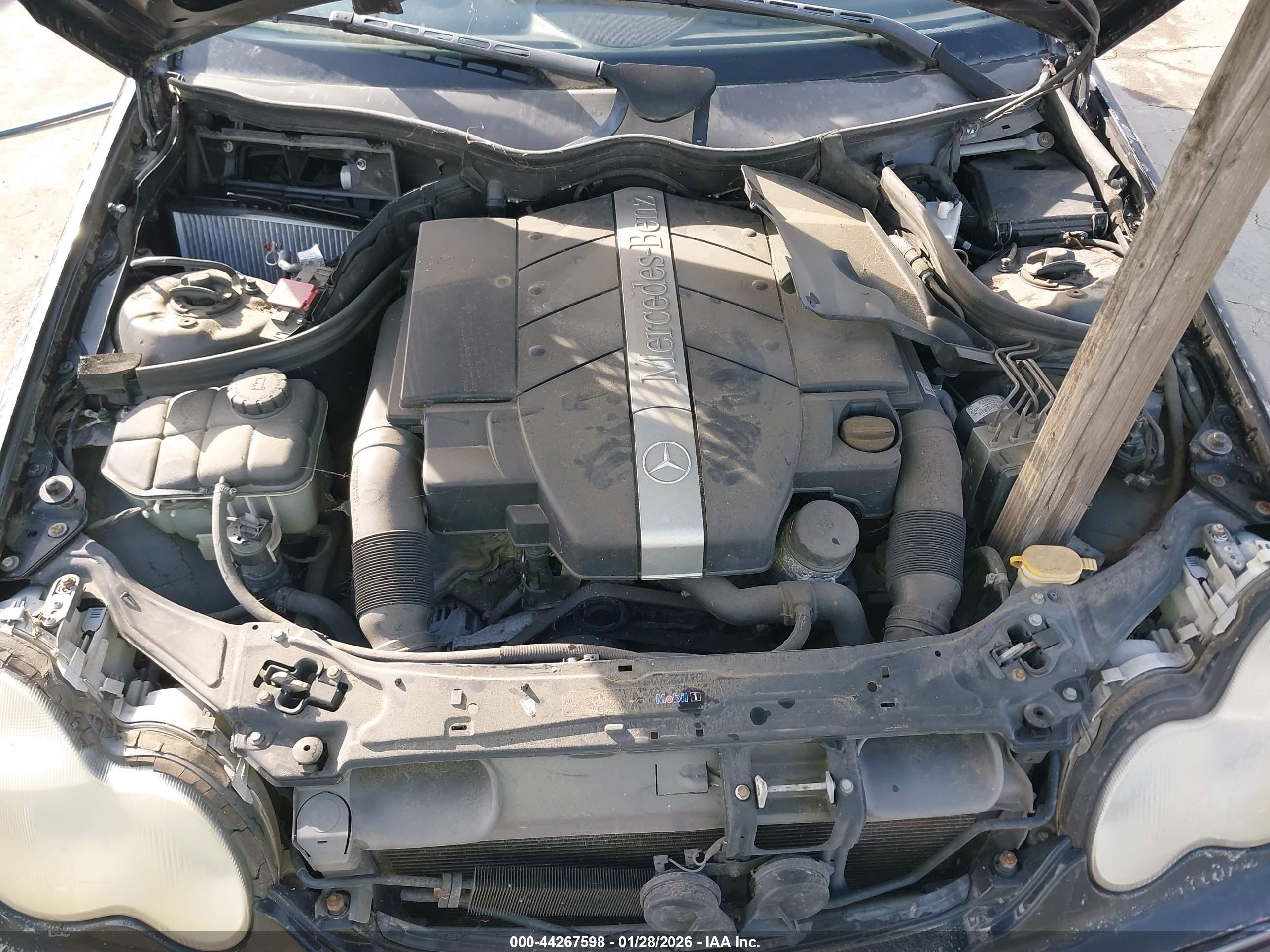 2004 Mercedes-benz C 240   Черный vin: WDBRF61J04E015444