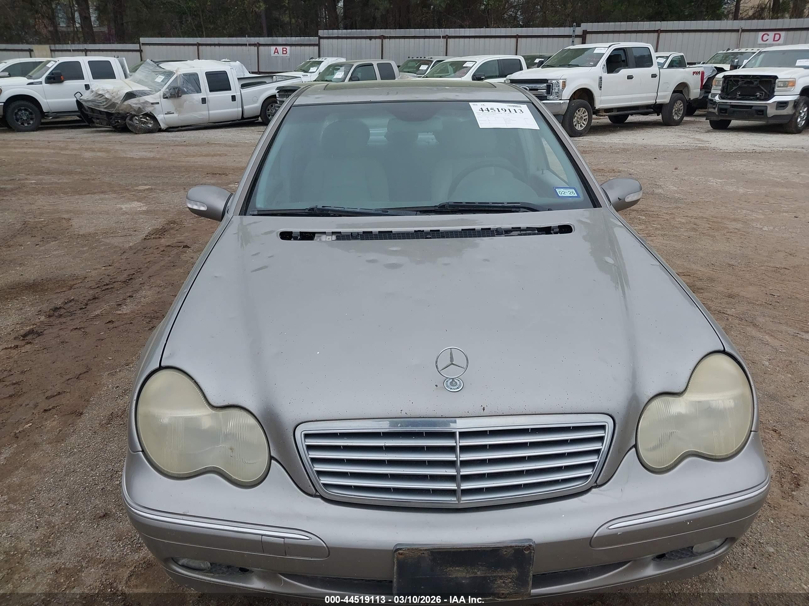 2004 Mercedes-benz C 240   Gold vin: WDBRF61J04E017159