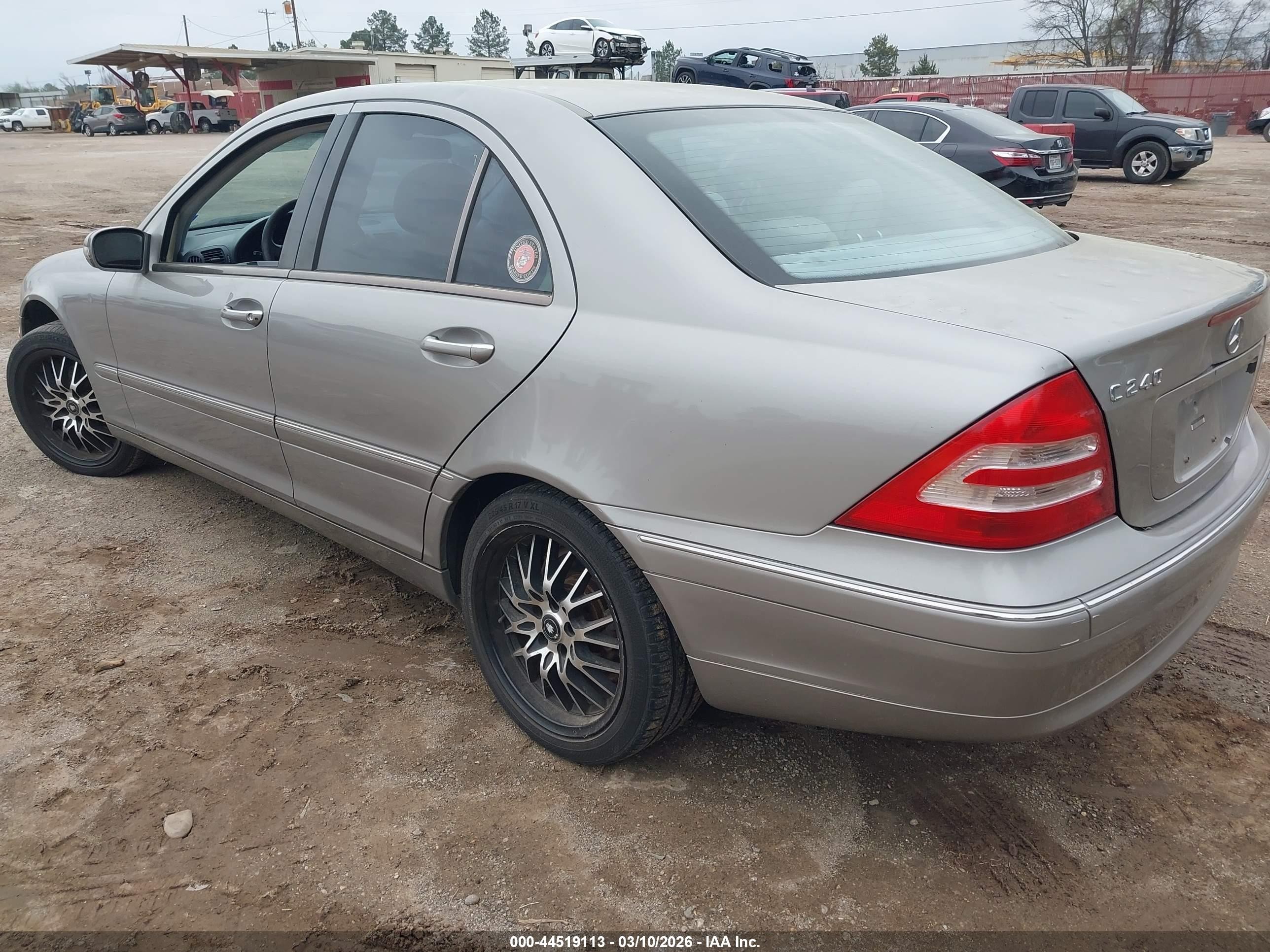 2004 Mercedes-benz C 240   Gold vin: WDBRF61J04E017159