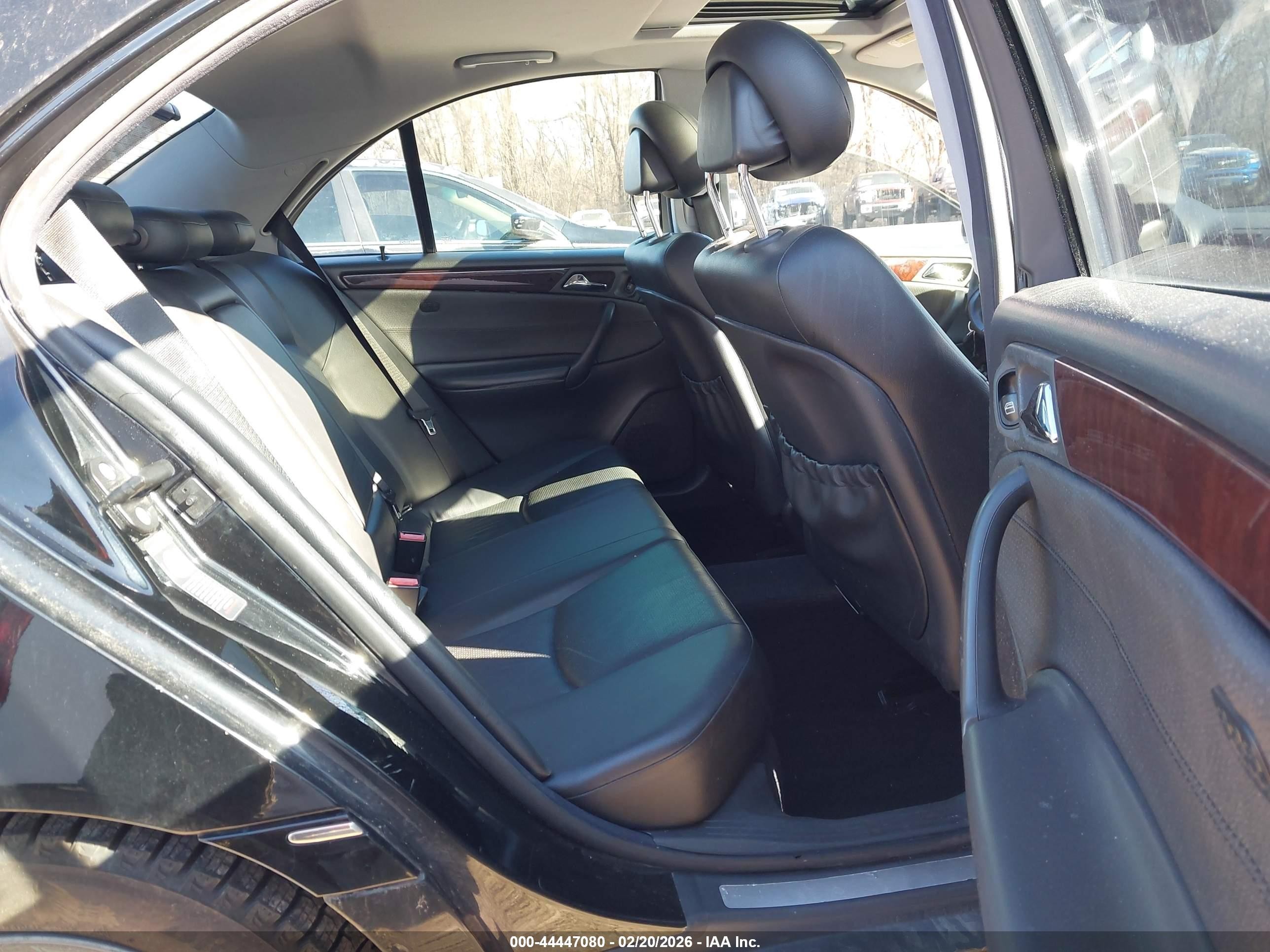 2001 Mercedes-benz C 240   Black vin: WDBRF61J11F033926