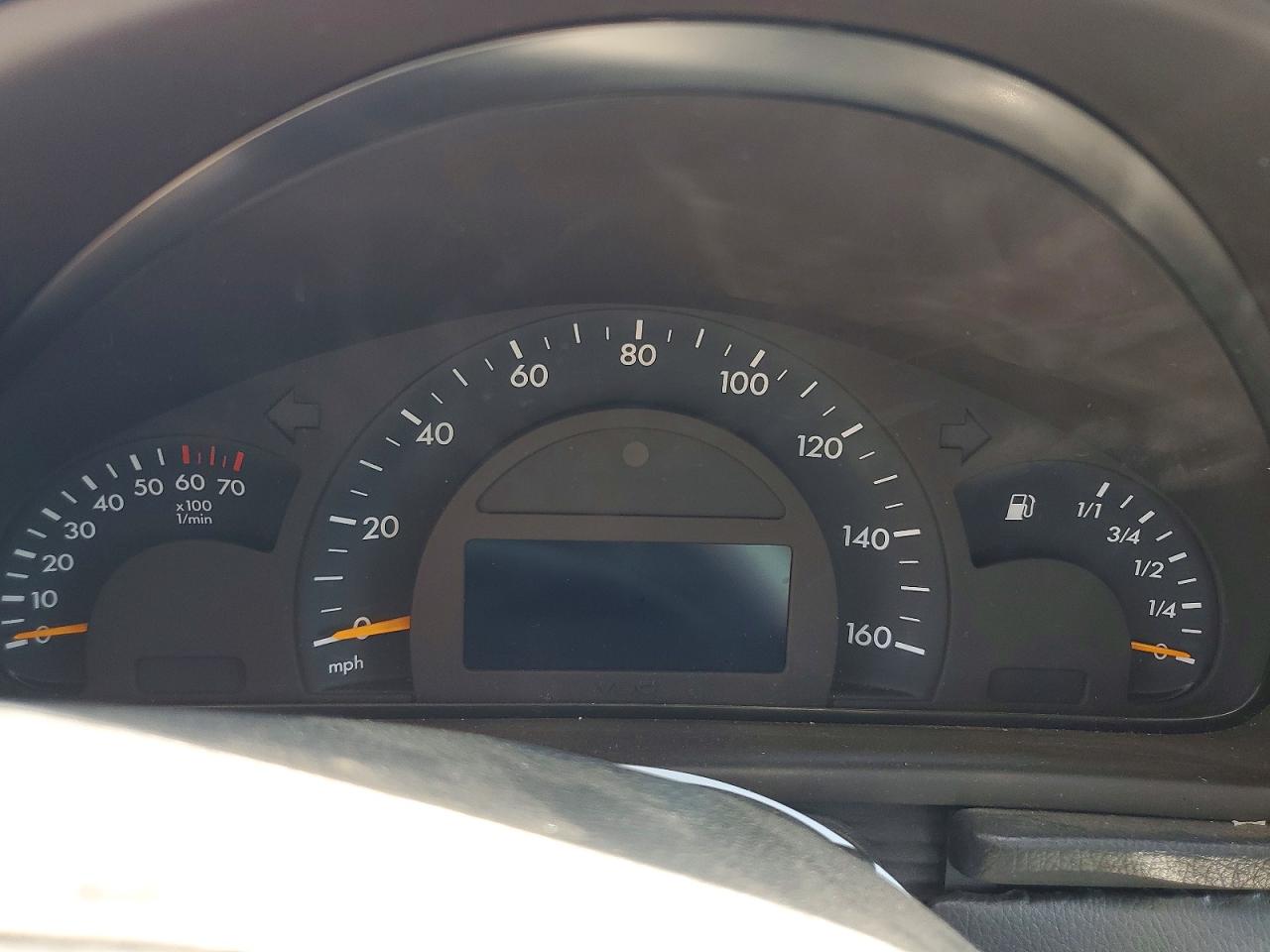 2001 Mercedes-benz C 240 Серебряный vin: WDBRF61J11F037653