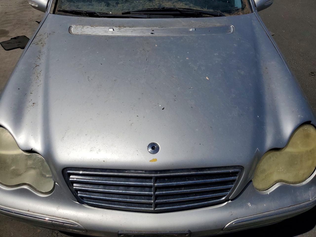 2001 Mercedes-benz C 240 Серебряный vin: WDBRF61J11F037653