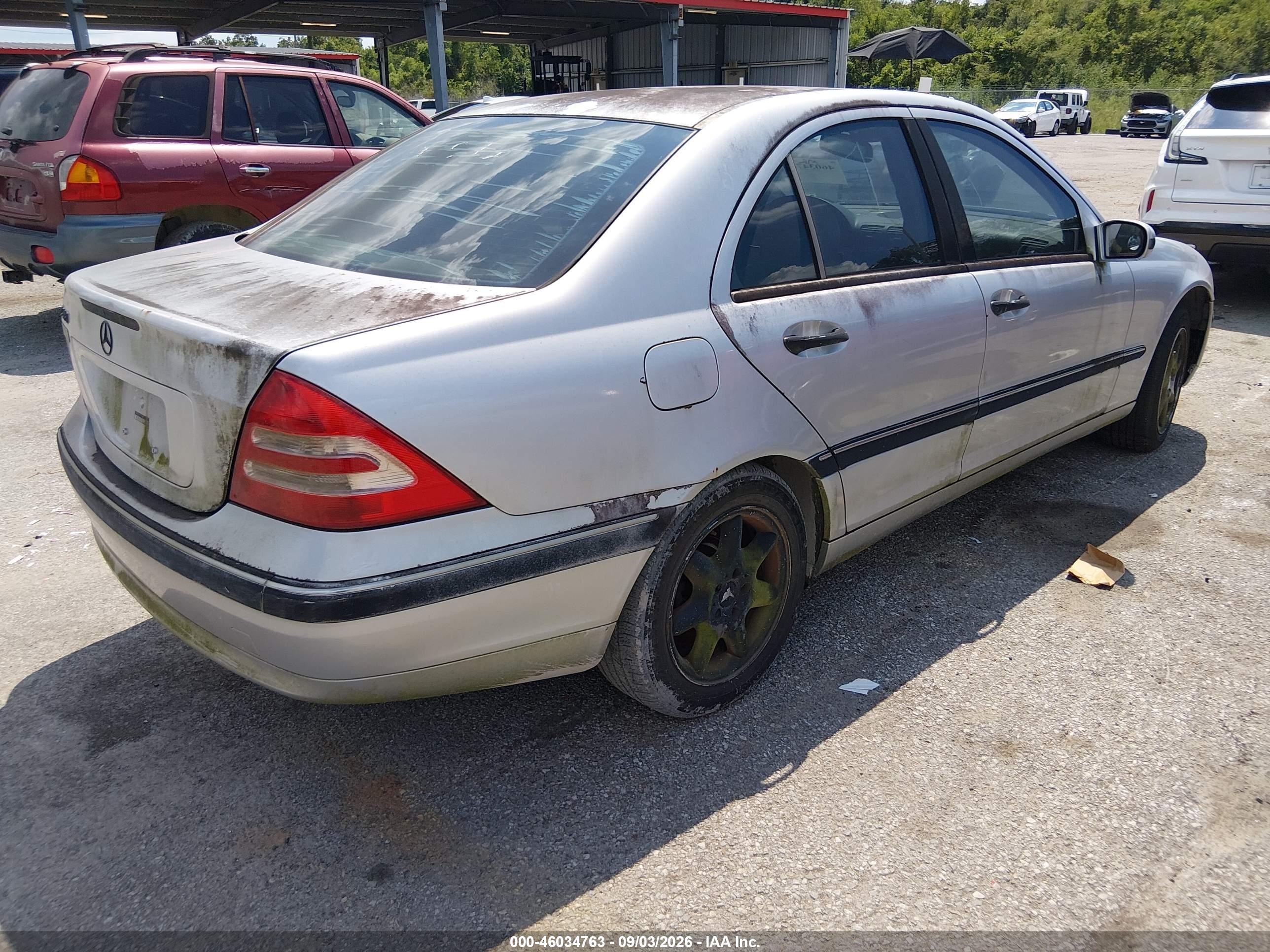2001 Mercedes-benz C 240   Silver vin: WDBRF61J11F111587