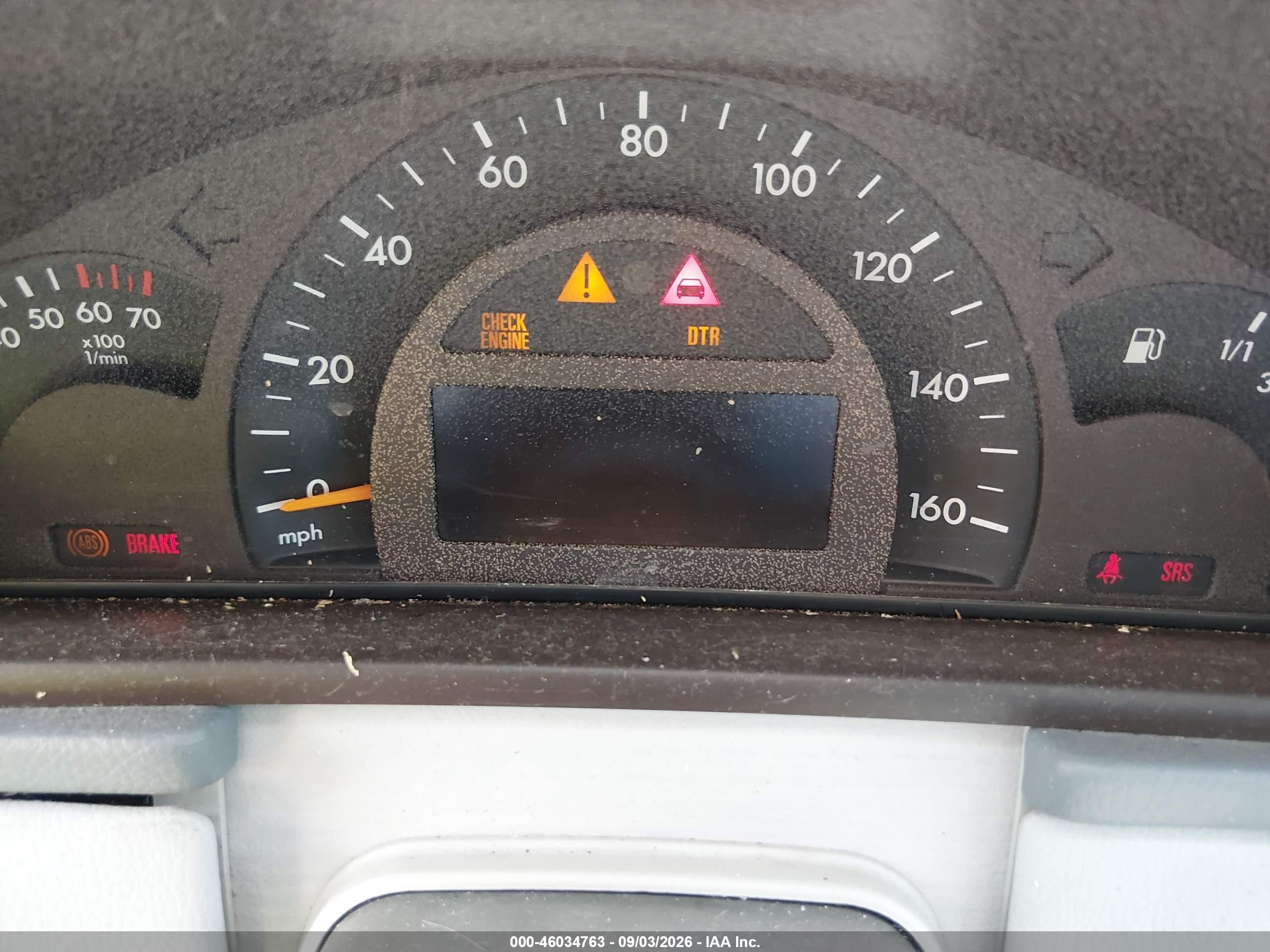 2001 Mercedes-benz C 240   Silver vin: WDBRF61J11F111587
