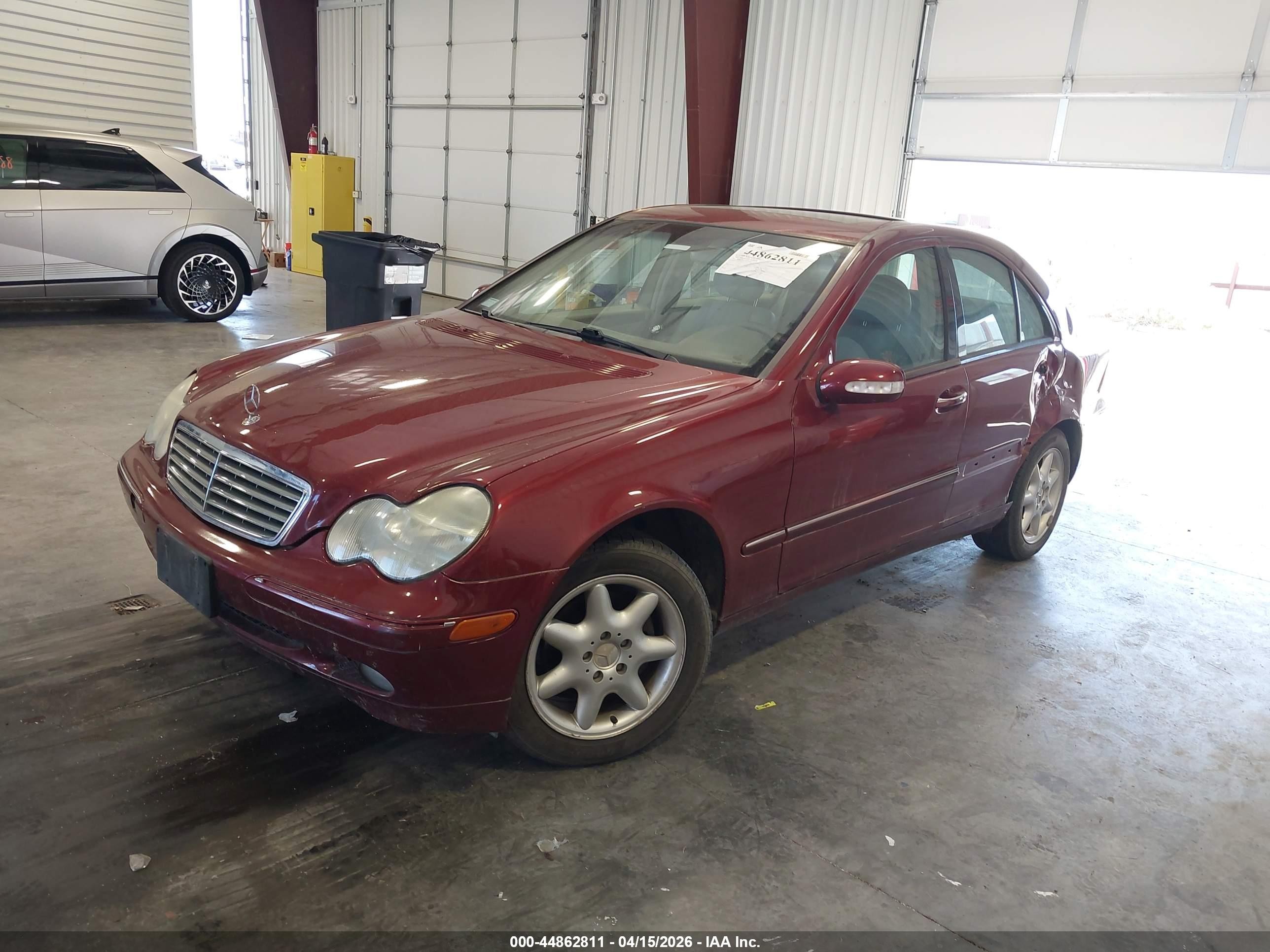 2001 Mercedes-benz C 240   Burgundy vin: WDBRF61J11F116465