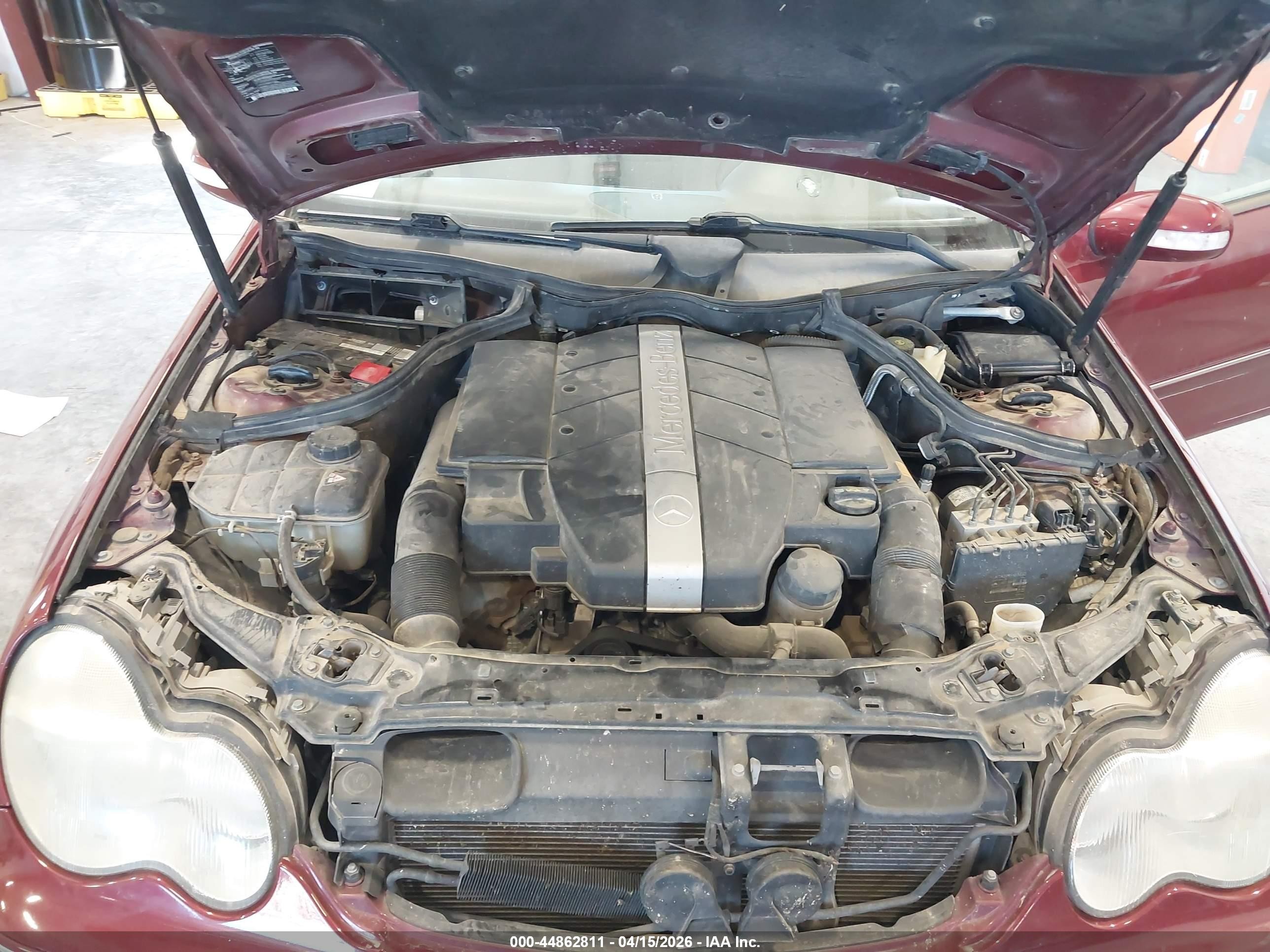 2001 Mercedes-benz C 240   Burgundy vin: WDBRF61J11F116465