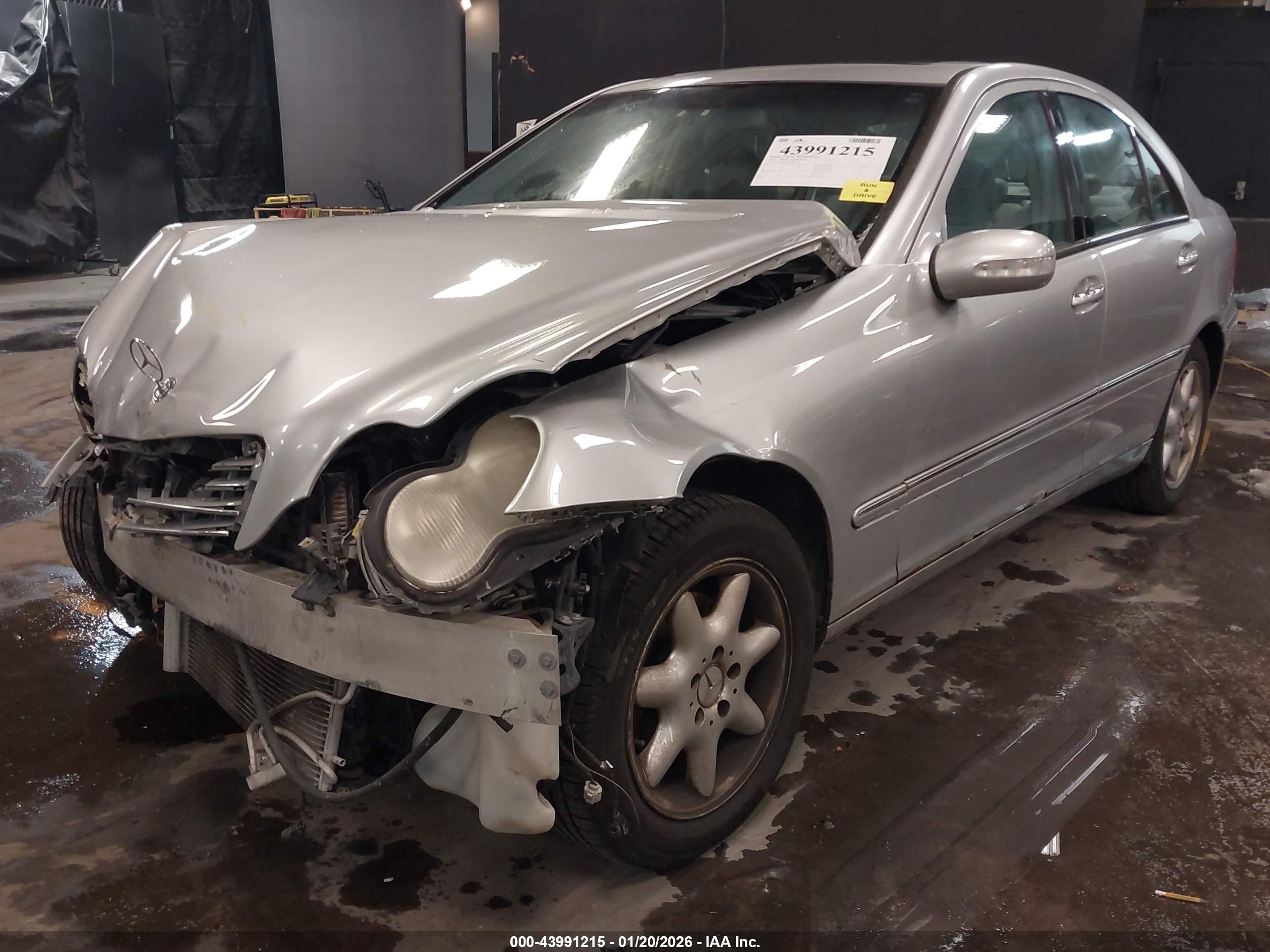 2002 Mercedes-benz C 240   Серый vin: WDBRF61J12E001548