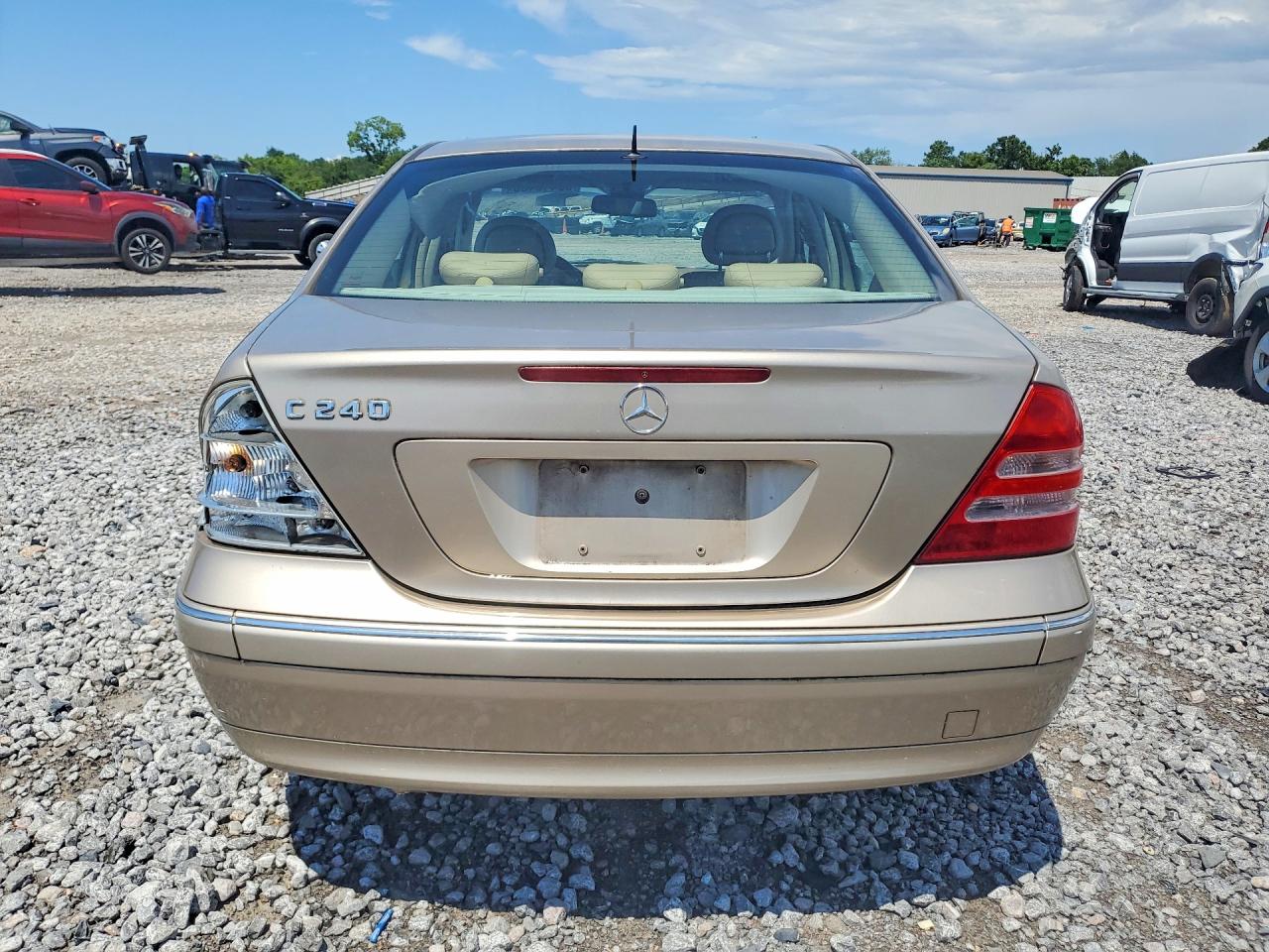 2002 Mercedes-benz C 240 Gold vin: WDBRF61J12E001887