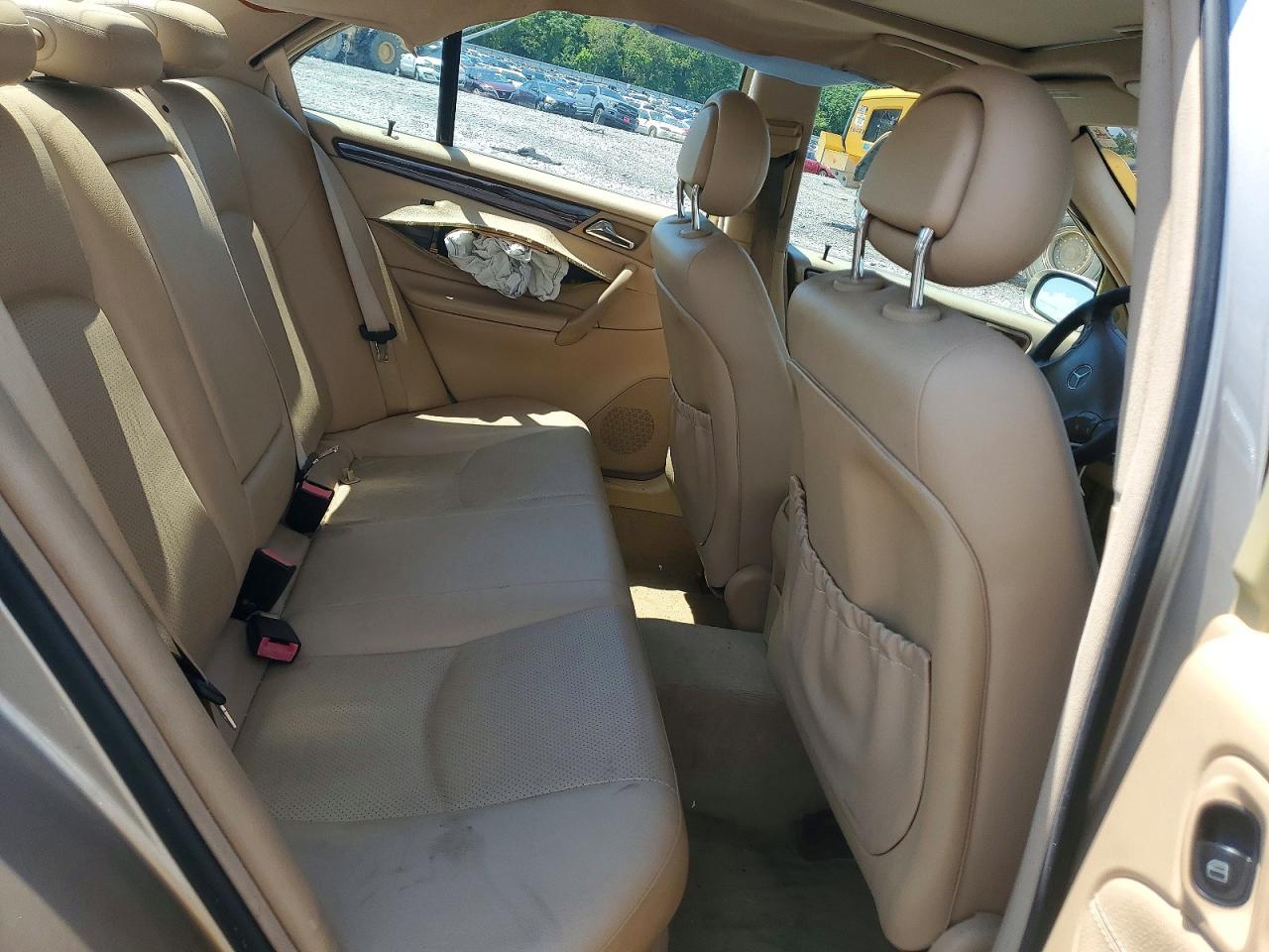 2002 Mercedes-benz C 240 Gold vin: WDBRF61J12E001887