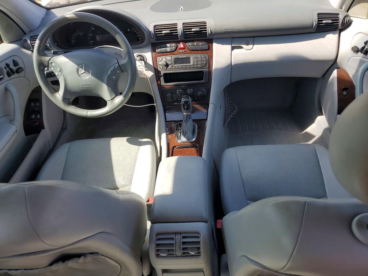 2002 Mercedes-benz C 240 Серебряный vin: WDBRF61J12F130979