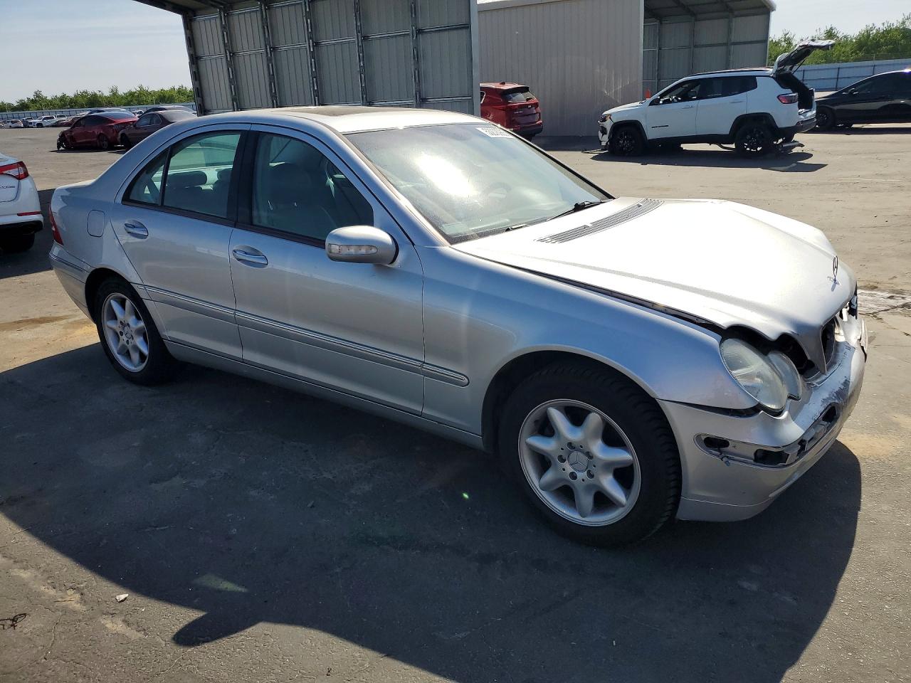 2002 Mercedes-benz C 240 Серебряный vin: WDBRF61J12F130979