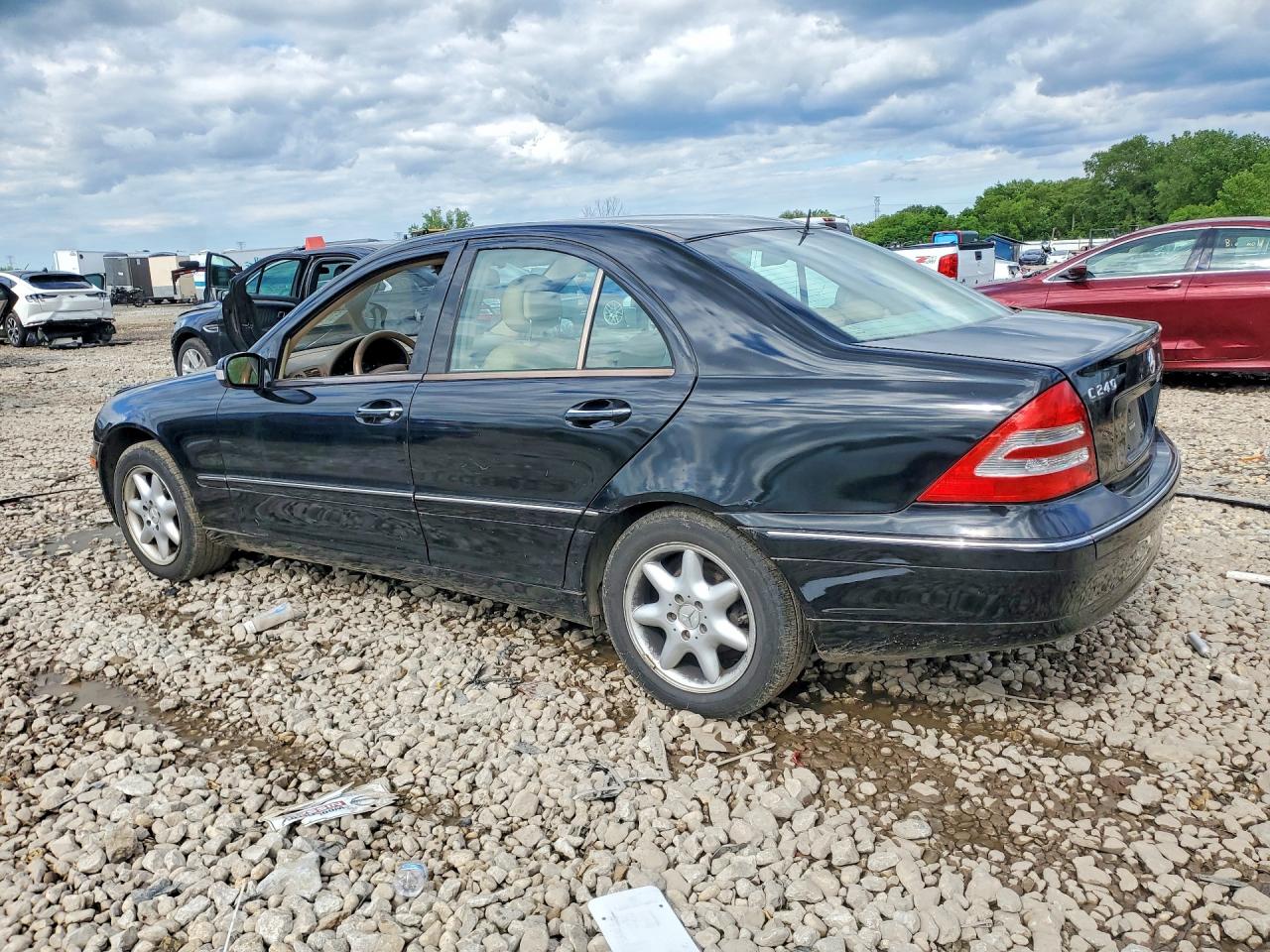 2002 Mercedes-benz C 240 Black vin: WDBRF61J12F146373