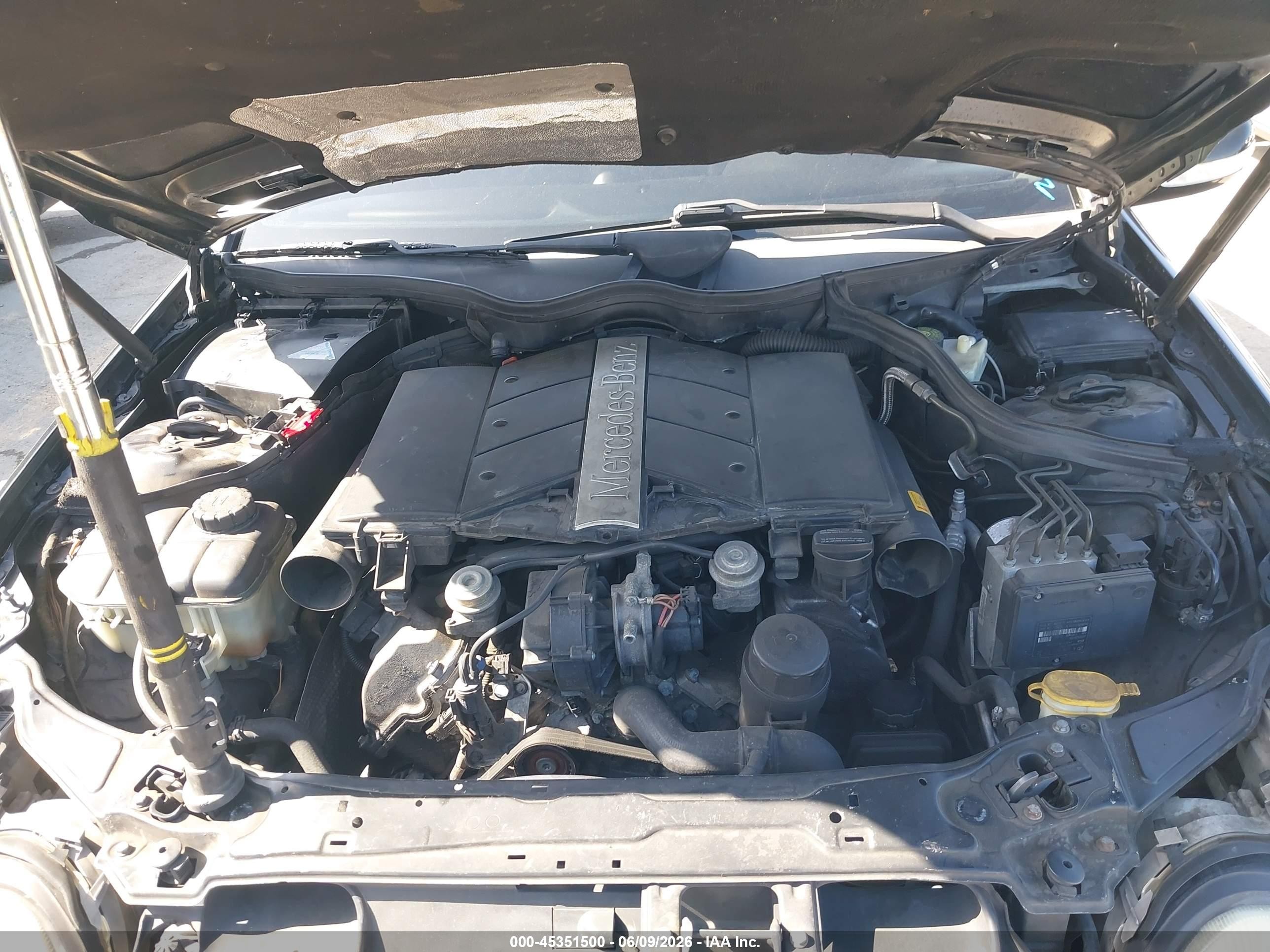 2002 Mercedes-benz C 240 Черный vin: WDBRF61J12F175985