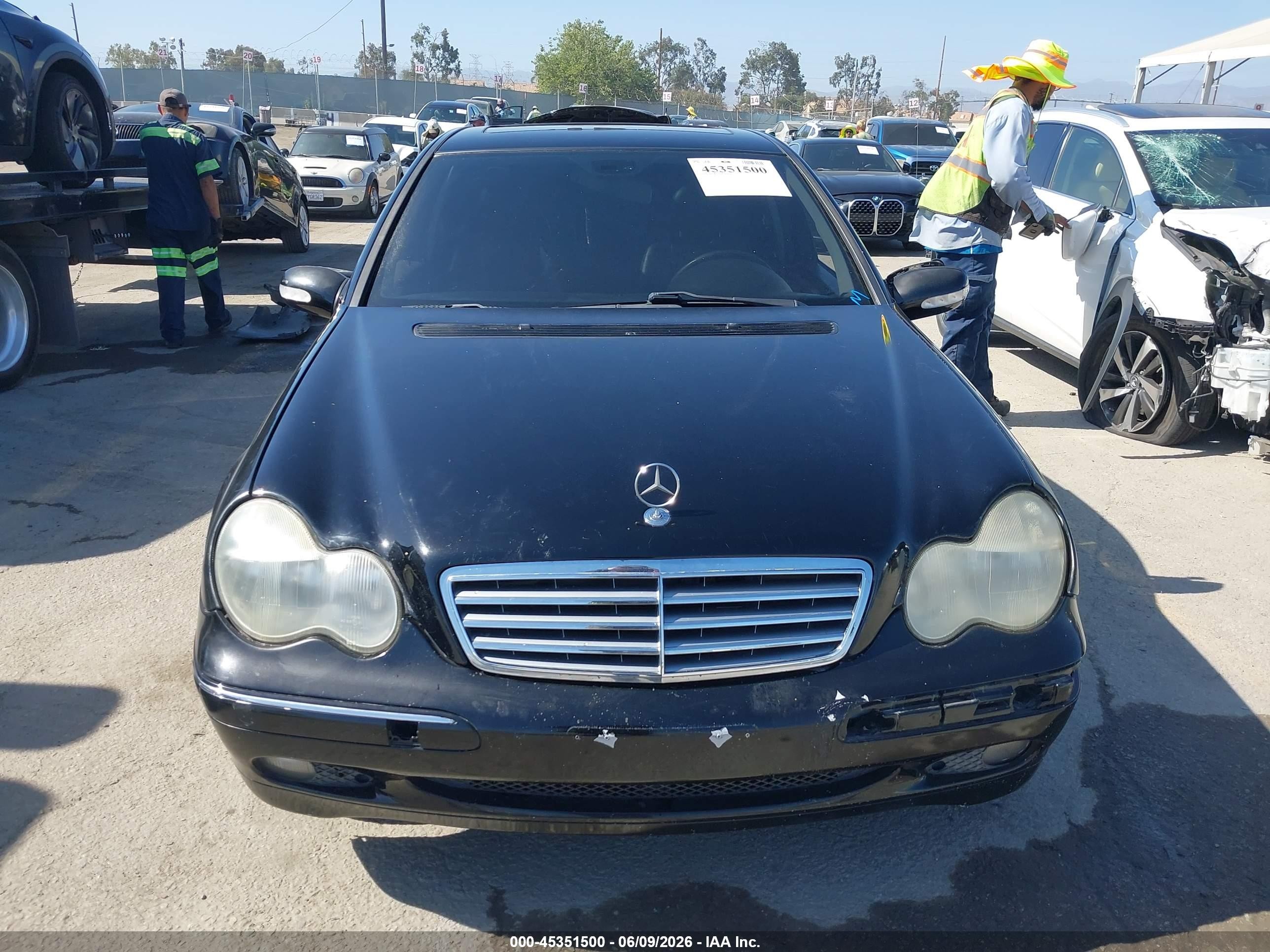 2002 Mercedes-benz C 240 Черный vin: WDBRF61J12F175985