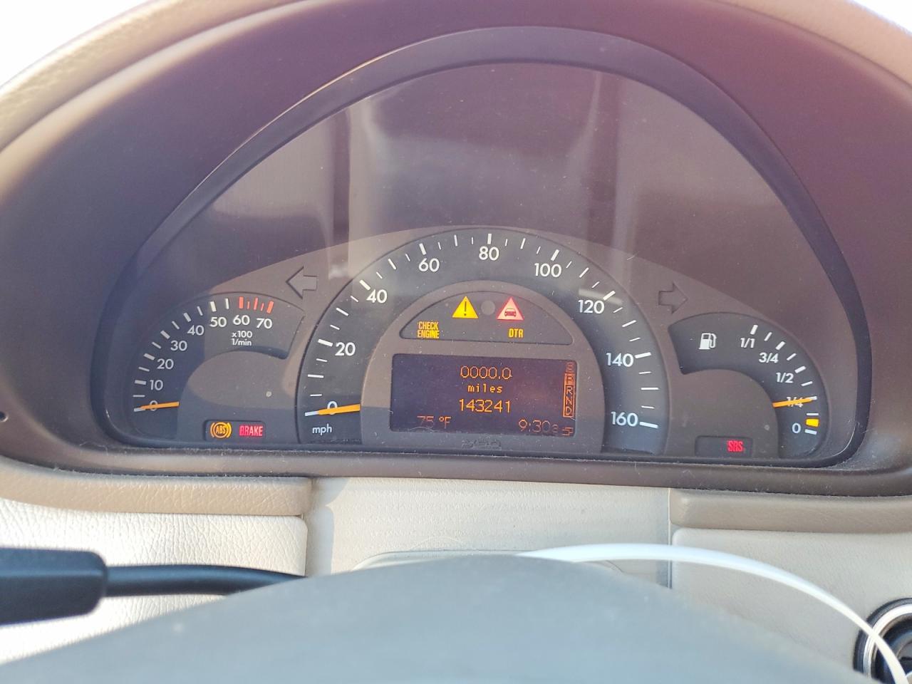 2002 Mercedes-benz C 240 Red vin: WDBRF61J12F187179