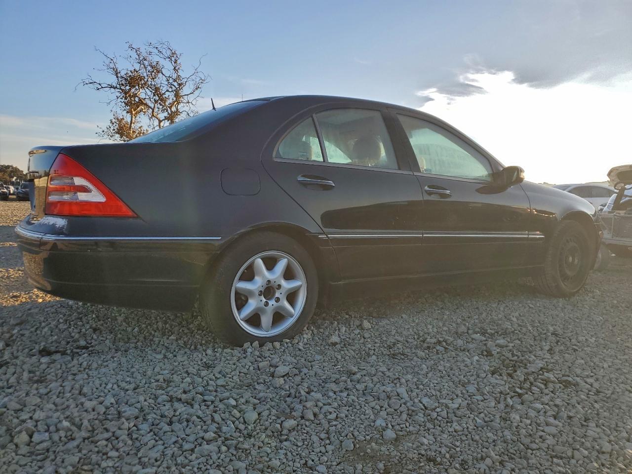 2002 Mercedes-benz C 240 Черный vin: WDBRF61J12F250670
