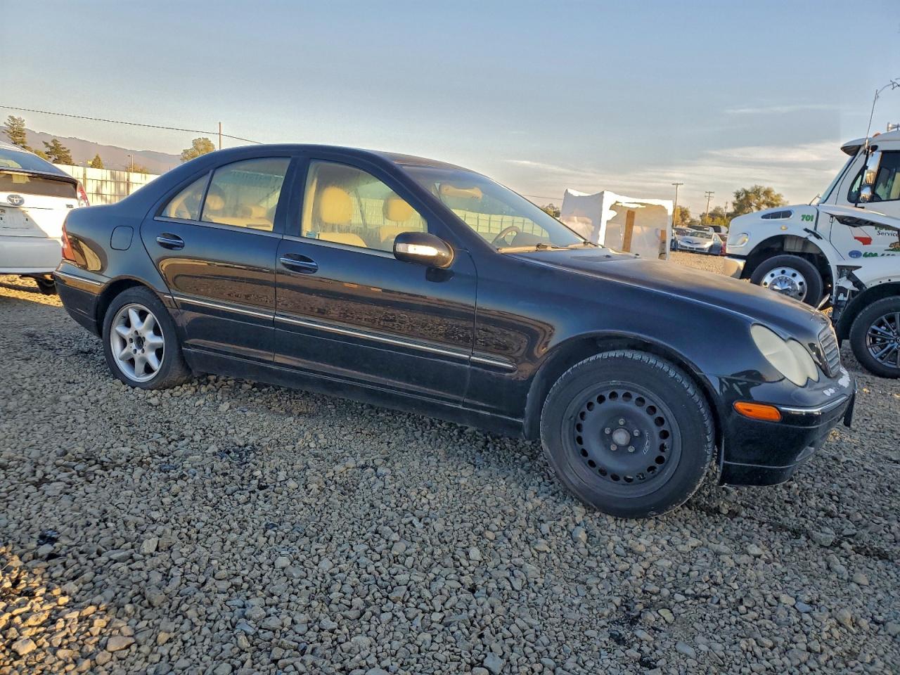 2002 Mercedes-benz C 240 Черный vin: WDBRF61J12F250670