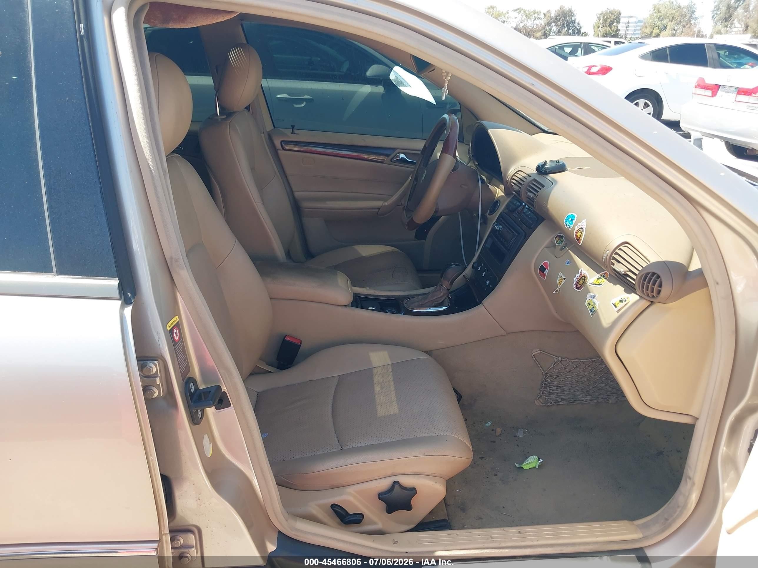 2002 Mercedes-benz C 240   Gold vin: WDBRF61J12F283751
