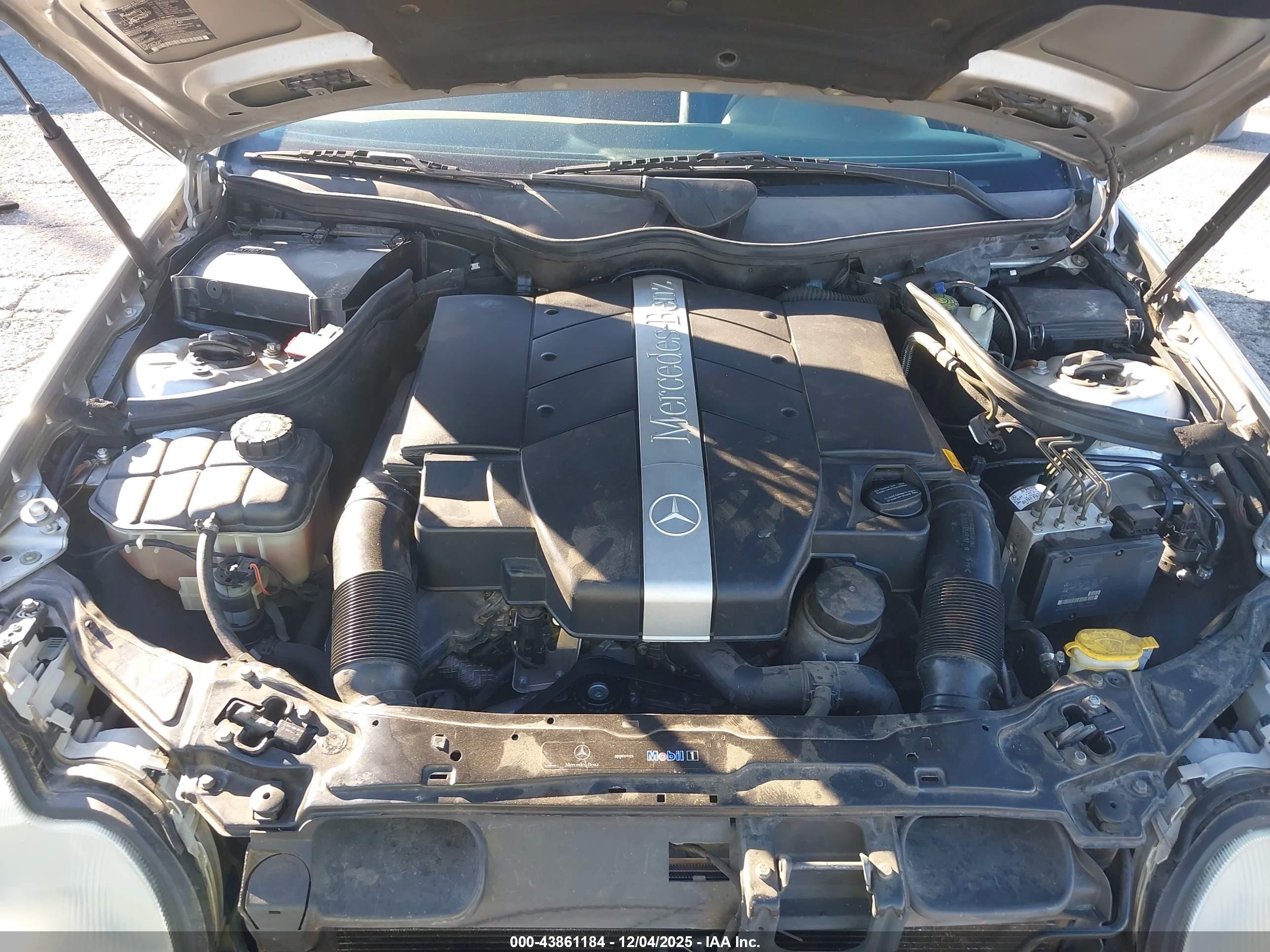 2003 Mercedes-benz C 240   Серебряный vin: WDBRF61J13A480675