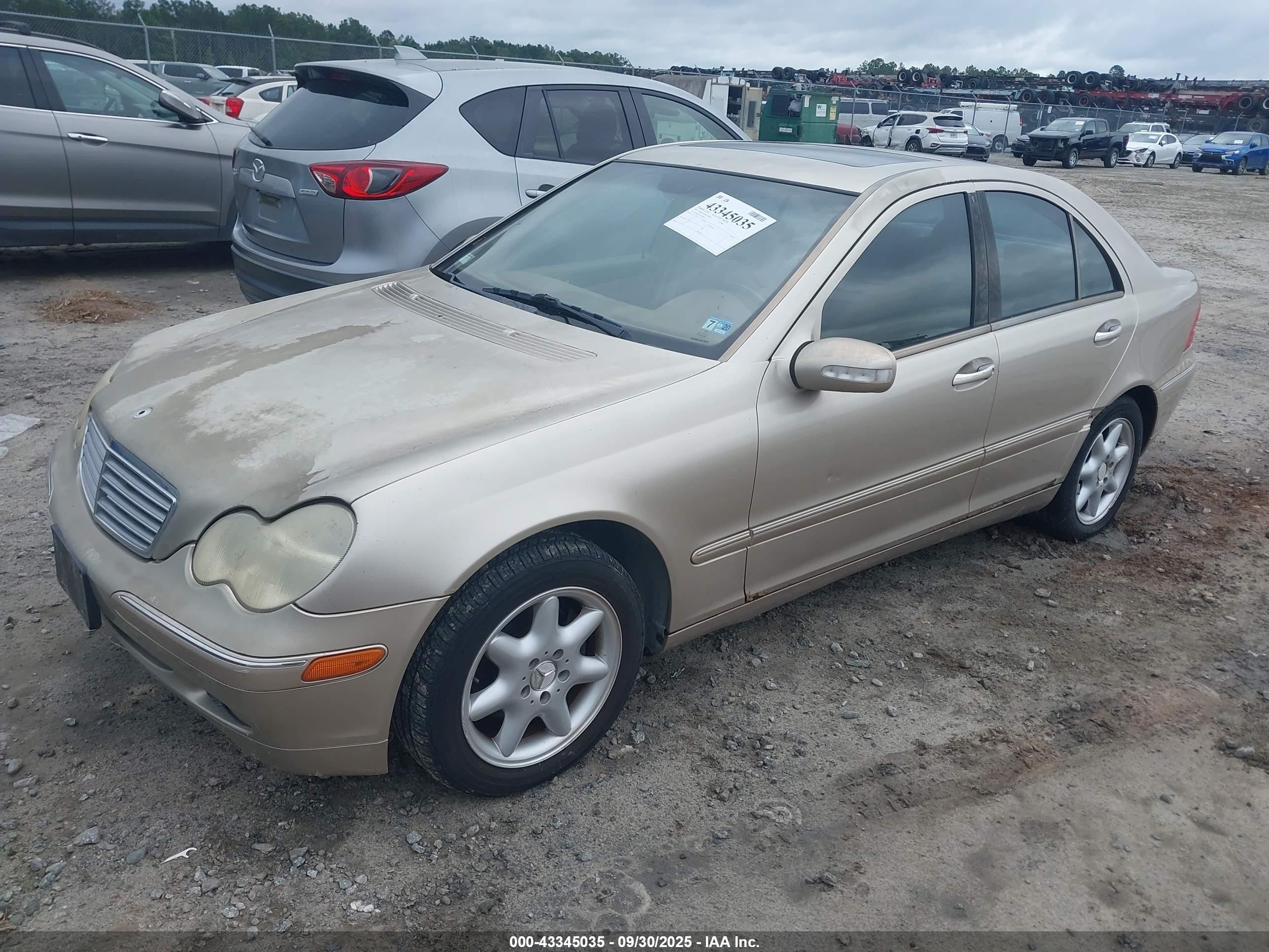 2003 Mercedes-benz C 240   Золотой vin: WDBRF61J13E009652