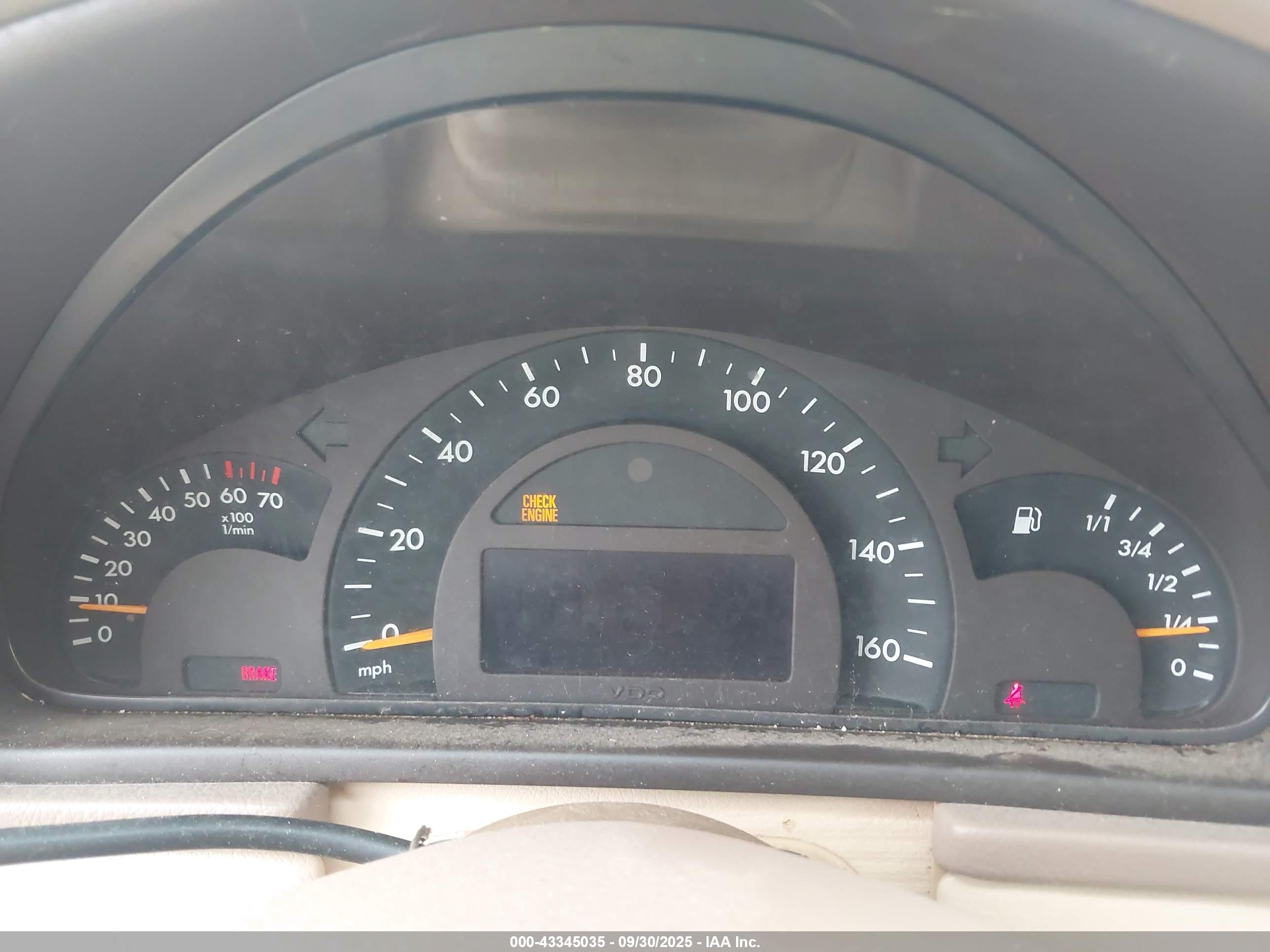 2003 Mercedes-benz C 240   Золотой vin: WDBRF61J13E009652