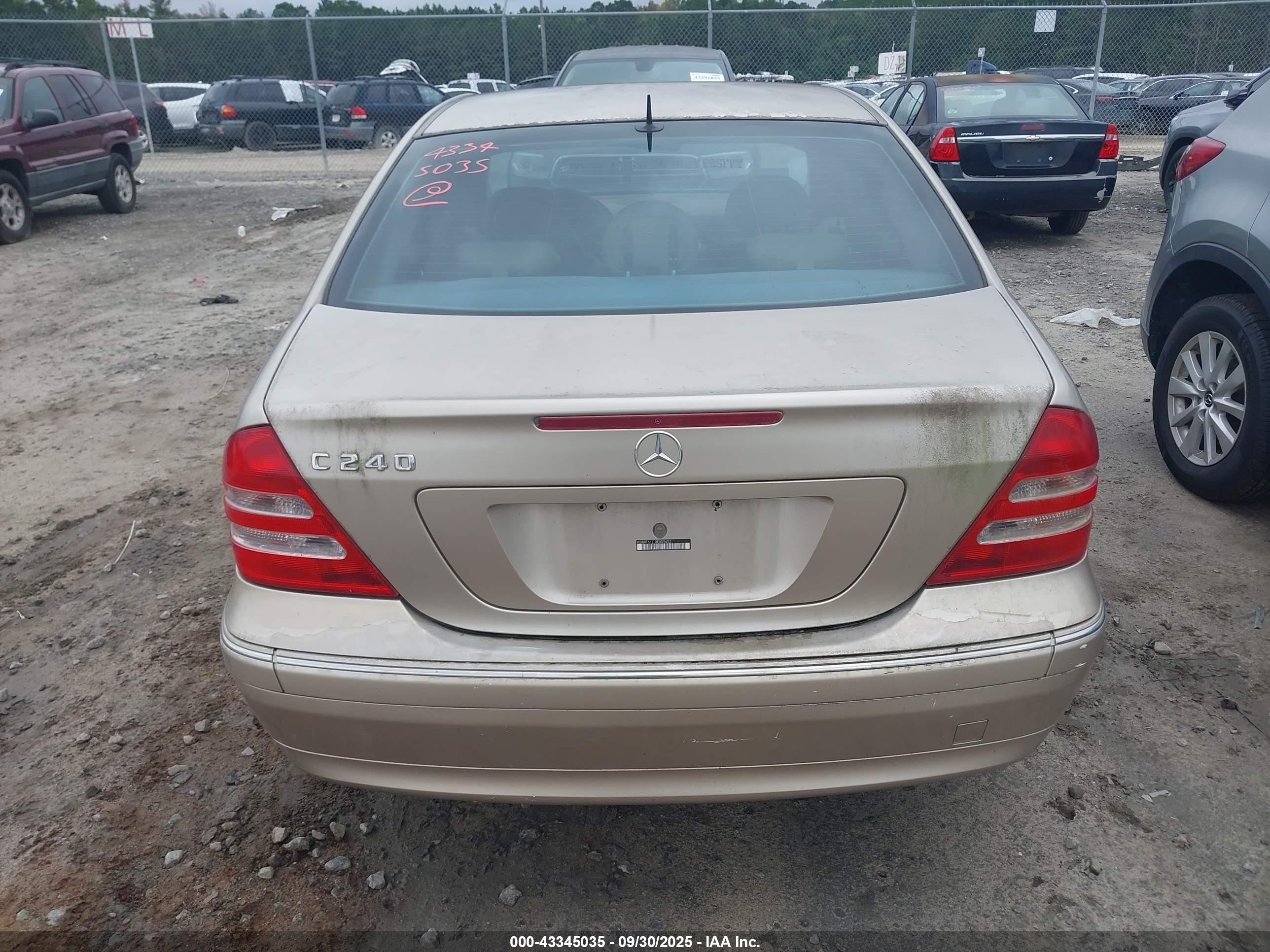 2003 Mercedes-benz C 240   Золотой vin: WDBRF61J13E009652