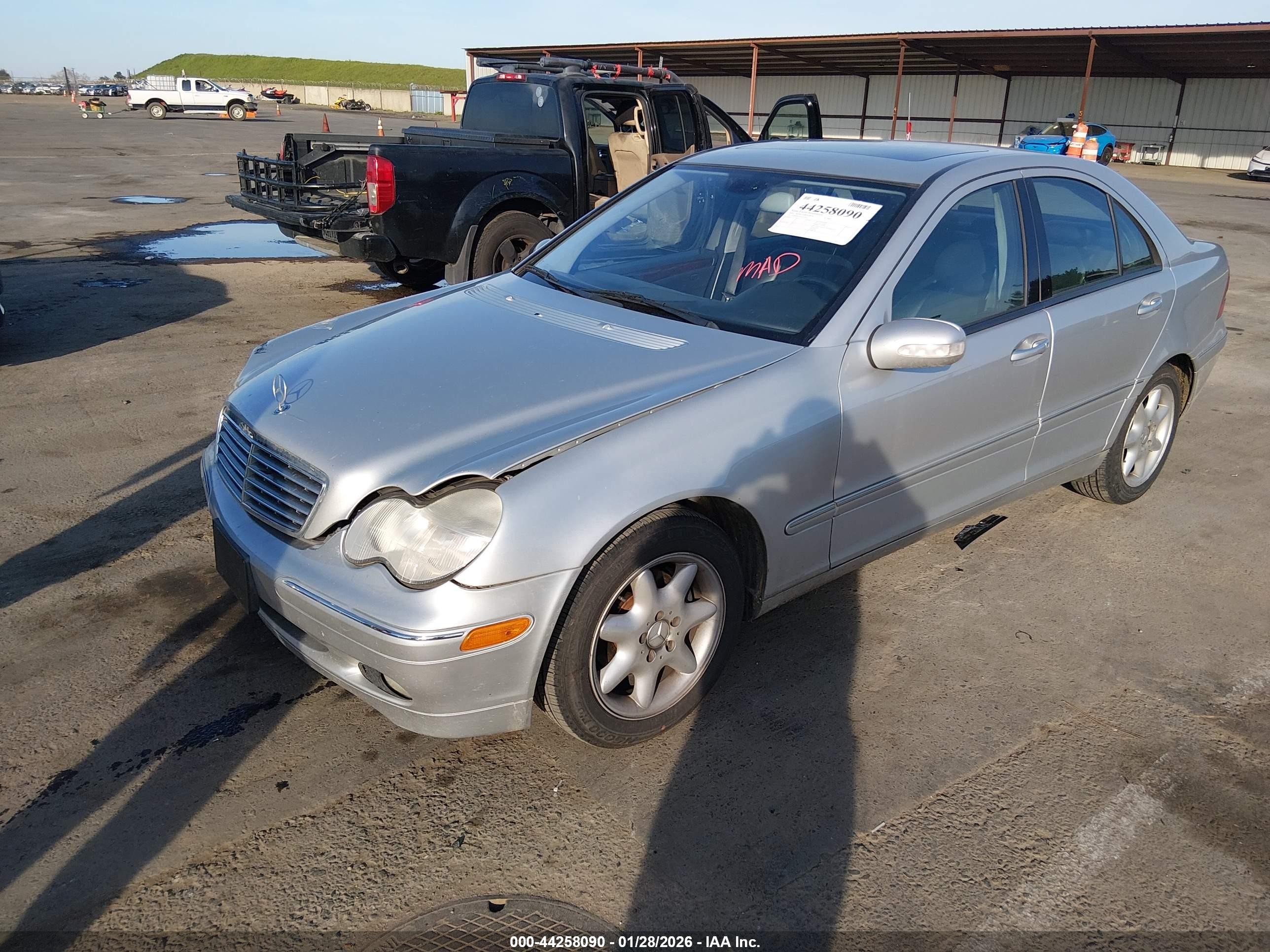 2003 Mercedes-benz C 240   Silver vin: WDBRF61J13E013894