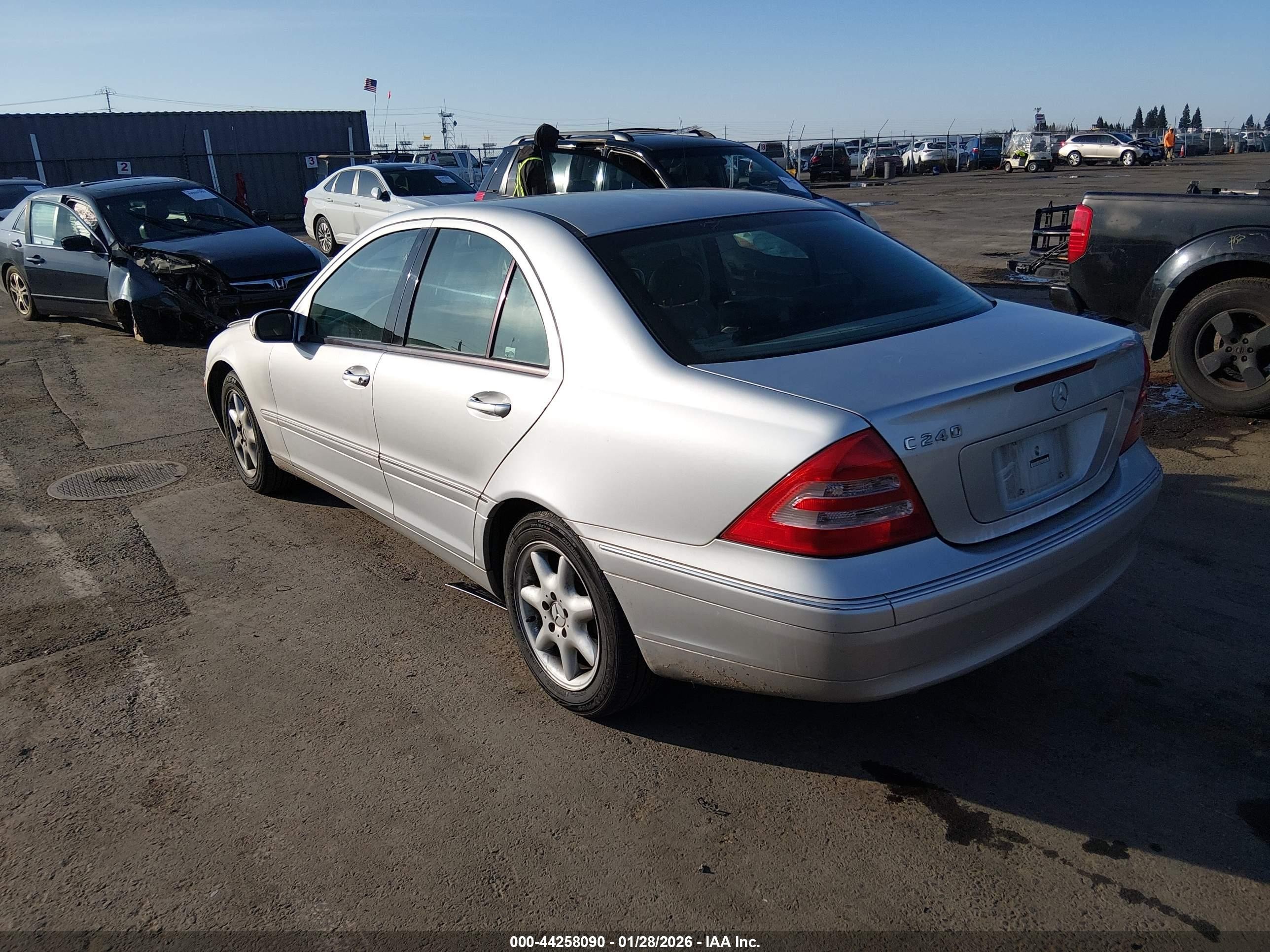 2003 Mercedes-benz C 240   Silver vin: WDBRF61J13E013894