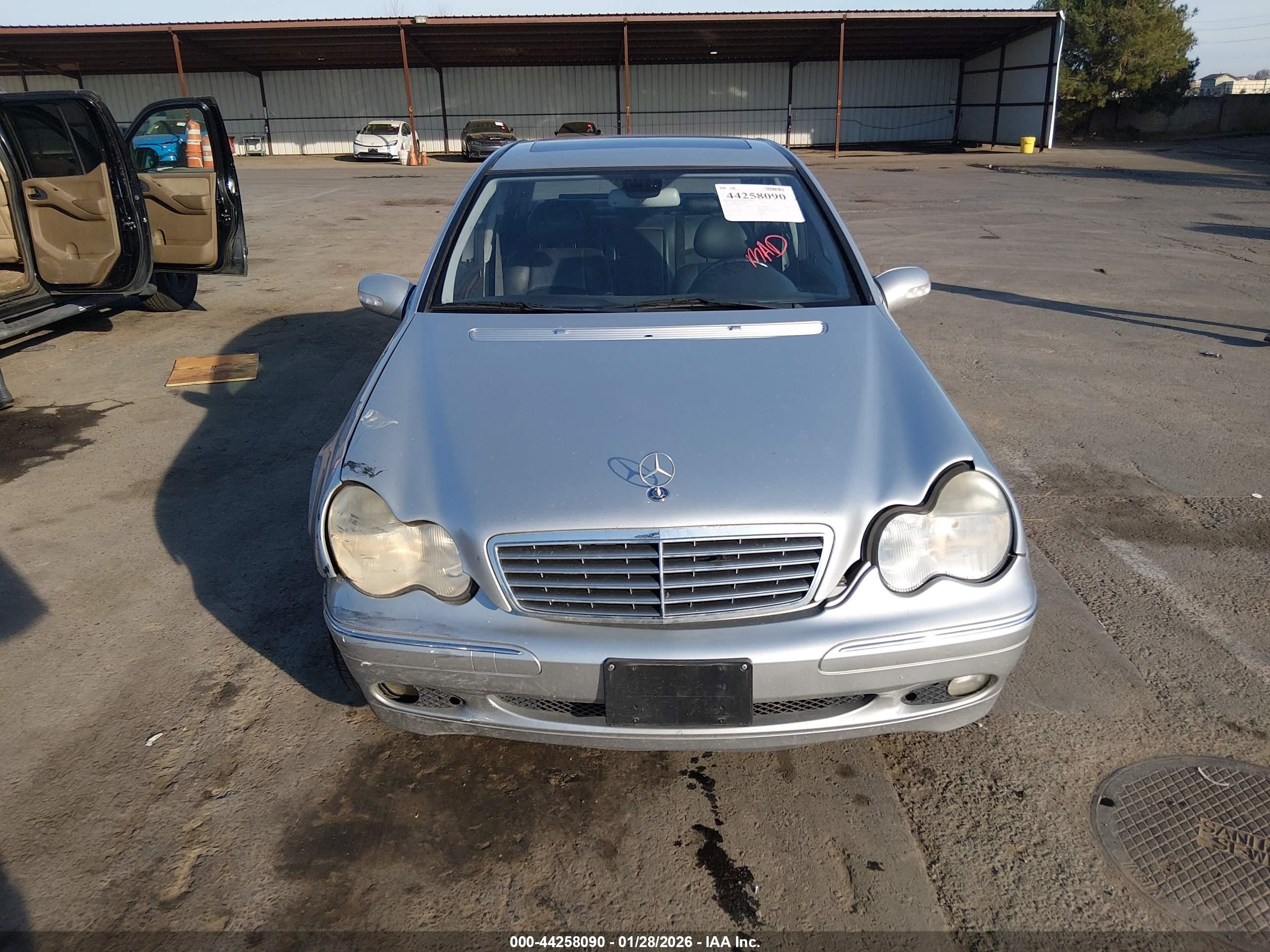 2003 Mercedes-benz C 240   Silver vin: WDBRF61J13E013894