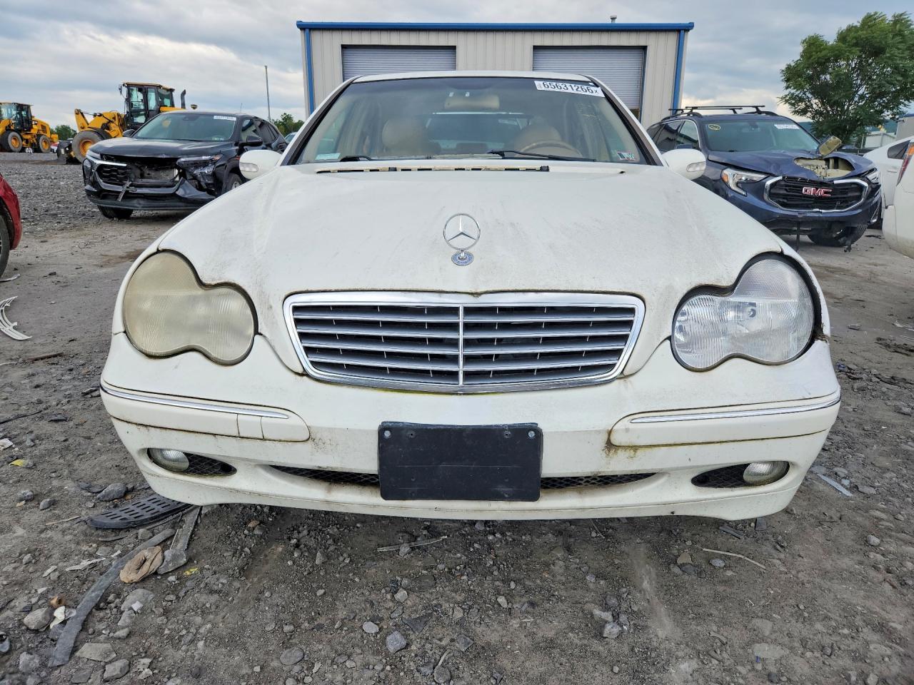 2003 Mercedes-benz C 240 White vin: WDBRF61J13F321111