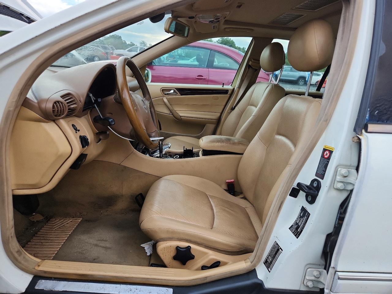 2003 Mercedes-benz C 240 White vin: WDBRF61J13F321111