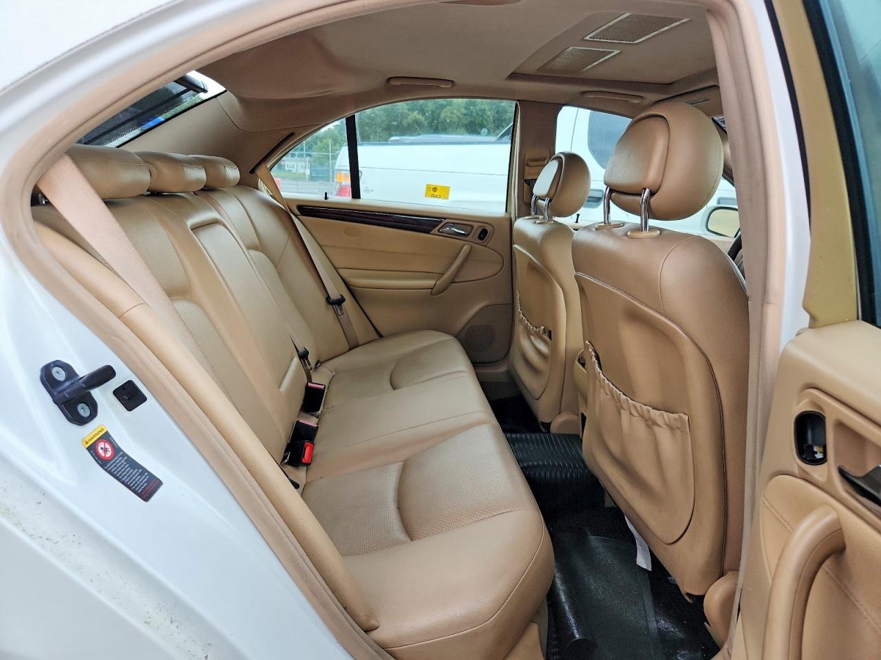 2003 Mercedes-benz C 240 White vin: WDBRF61J13F321111