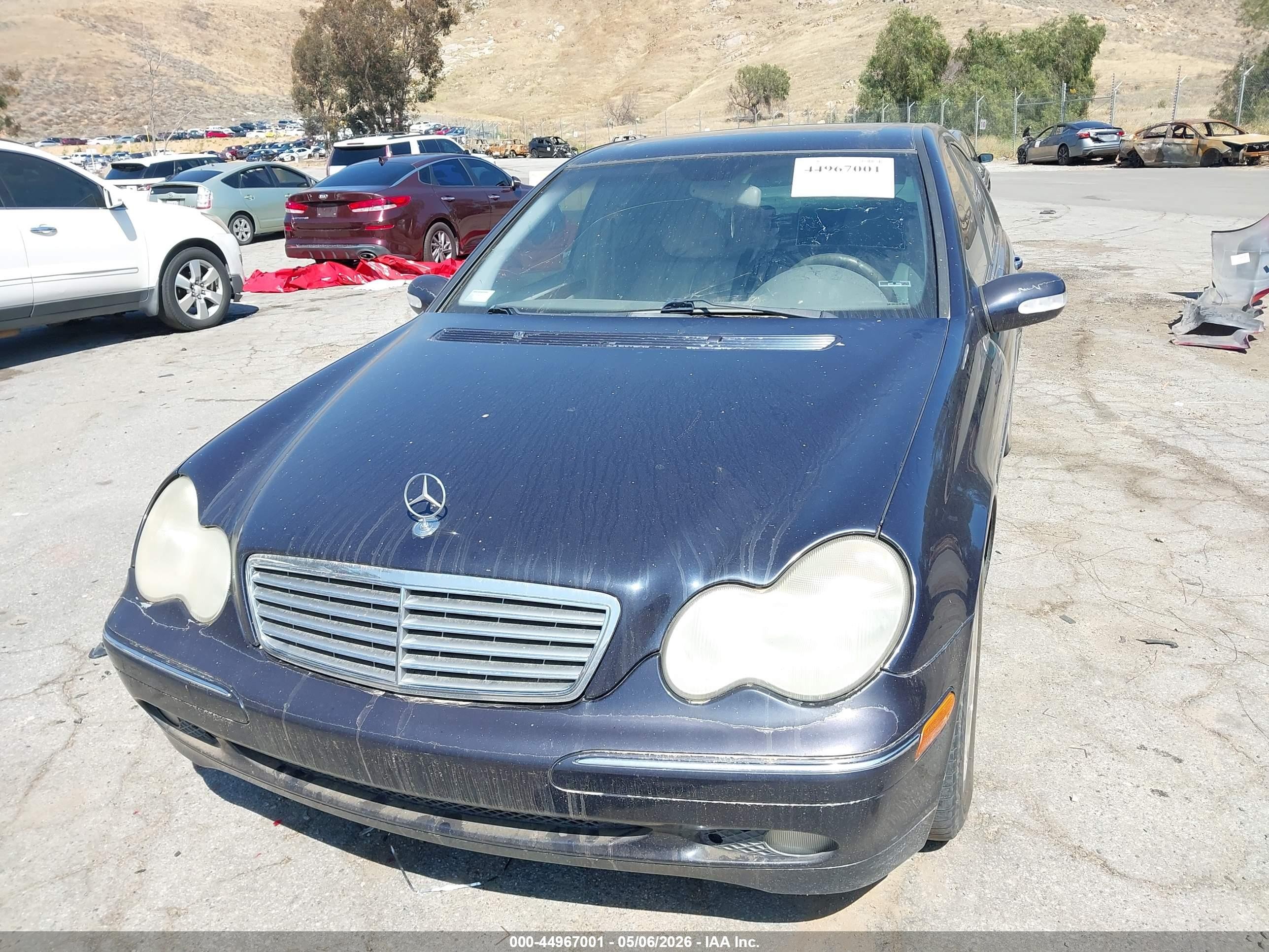 2003 Mercedes-benz C 240 Blue vin: WDBRF61J13F376609