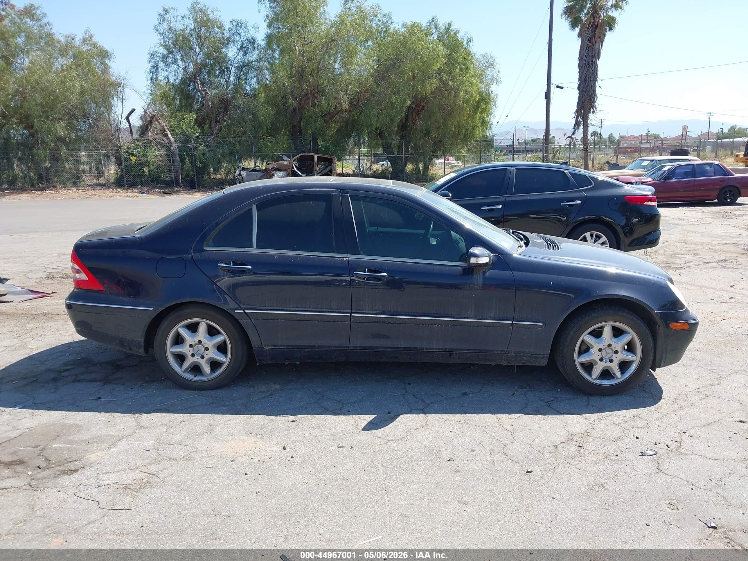 2003 Mercedes-benz C 240 Blue vin: WDBRF61J13F376609