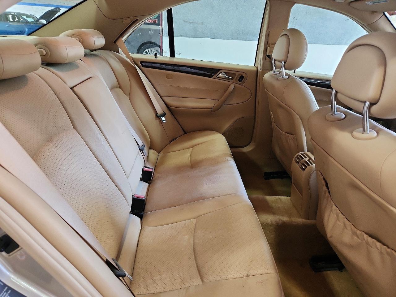 2004 Mercedes-benz C 240 Gold vin: WDBRF61J14A585508