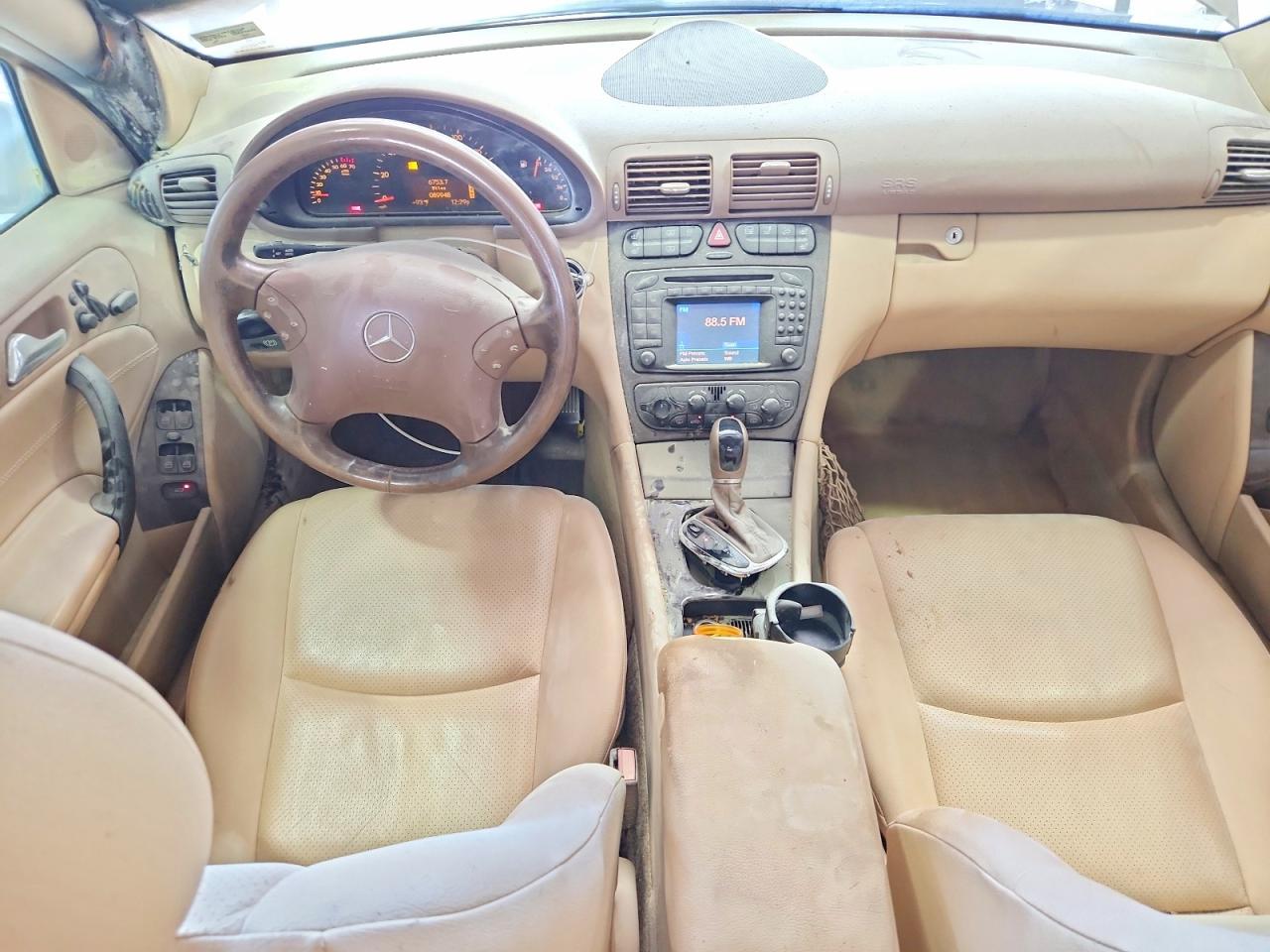 2004 Mercedes-benz C 240 Gold vin: WDBRF61J14A585508