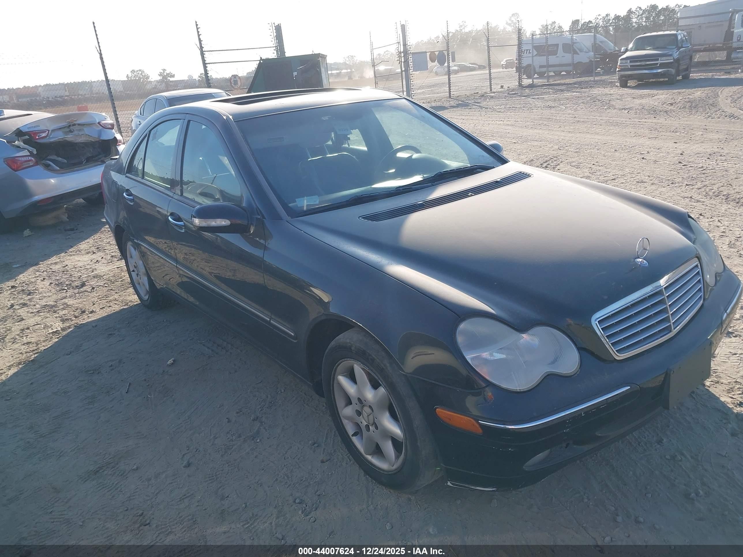 2004 Mercedes-benz C 240   Черный vin: WDBRF61J14E018384