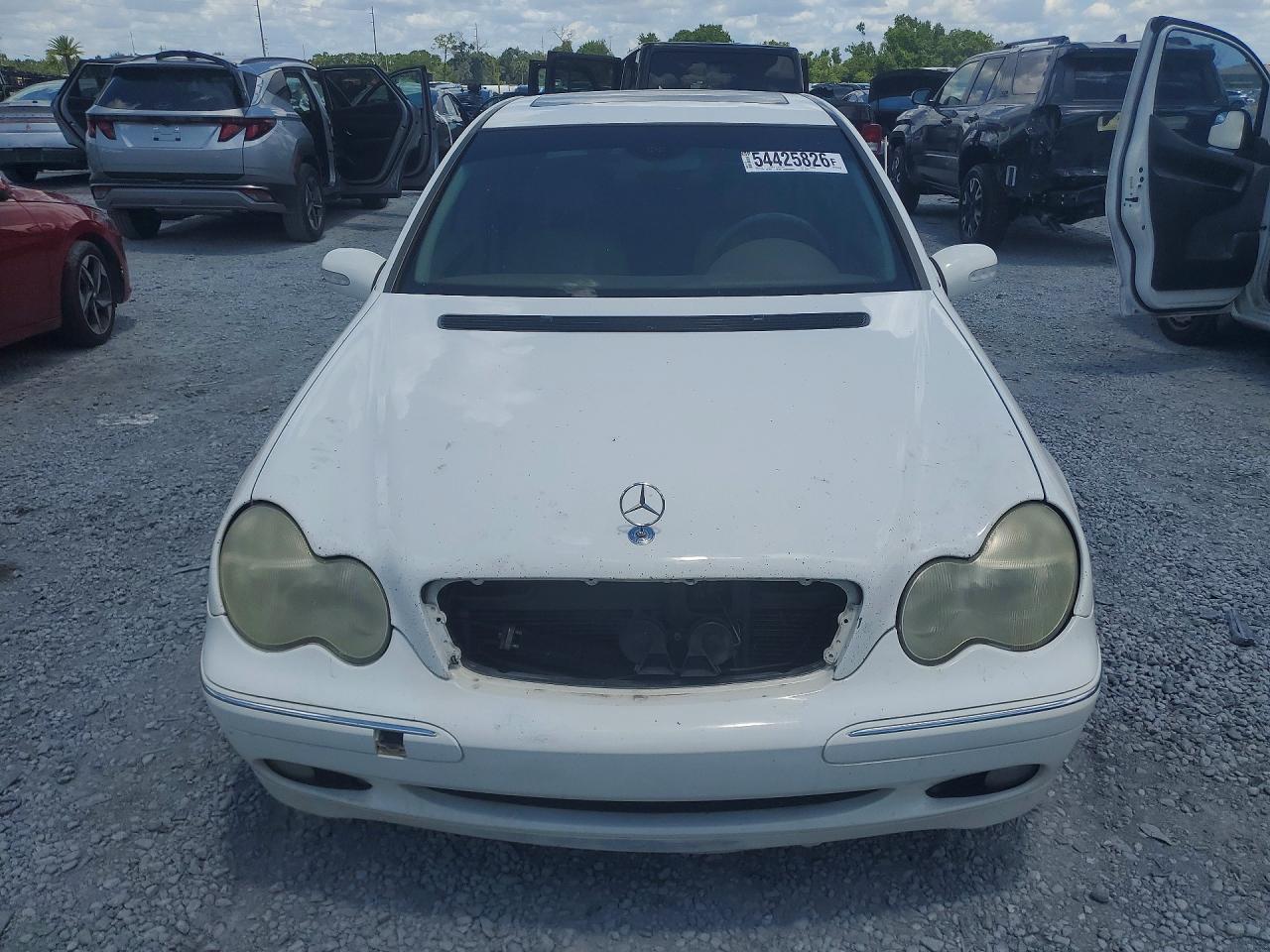 2004 Mercedes-benz C 240 Cream vin: WDBRF61J14F459572