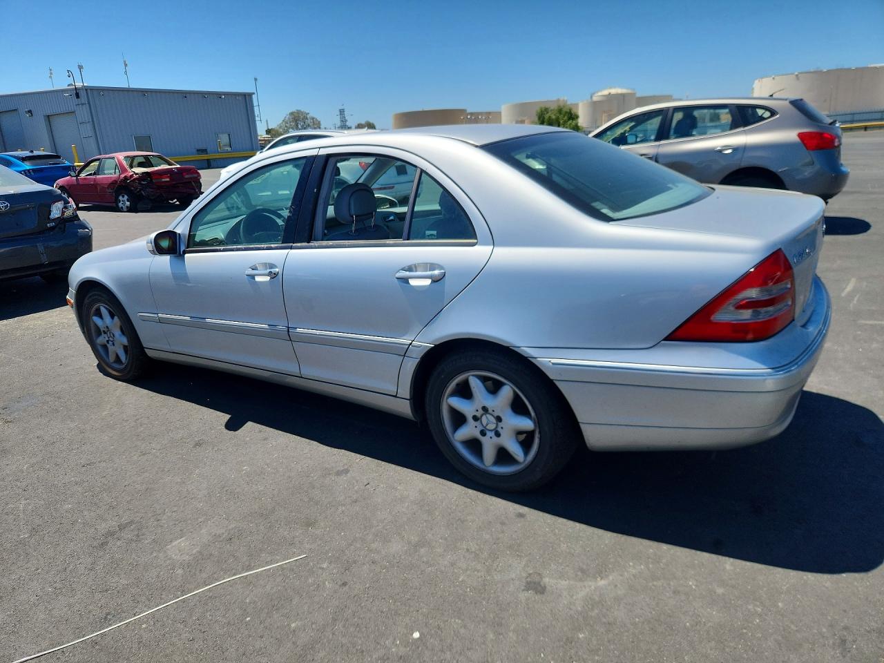 2004 Mercedes-benz C 240 Серебряный vin: WDBRF61J14F554570