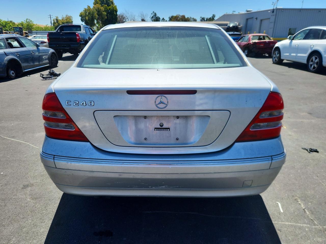 2004 Mercedes-benz C 240 Серебряный vin: WDBRF61J14F554570