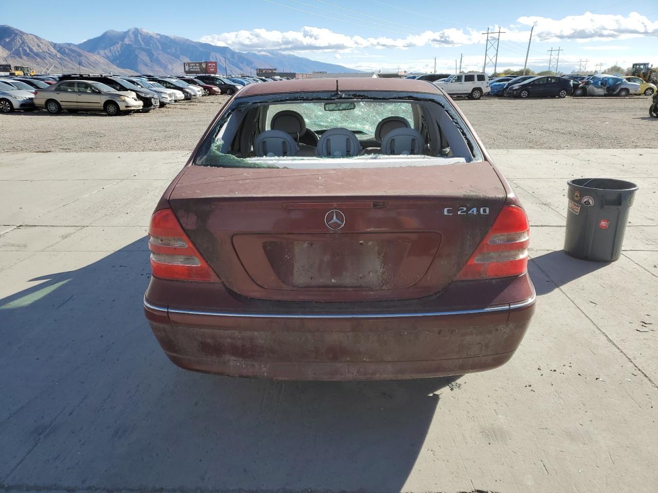 2001 Mercedes-benz C 240 Burgundy vin: WDBRF61J21F019582