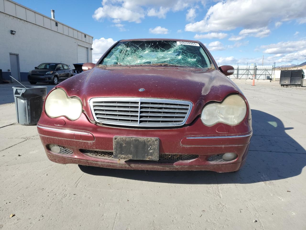 2001 Mercedes-benz C 240 Burgundy vin: WDBRF61J21F019582