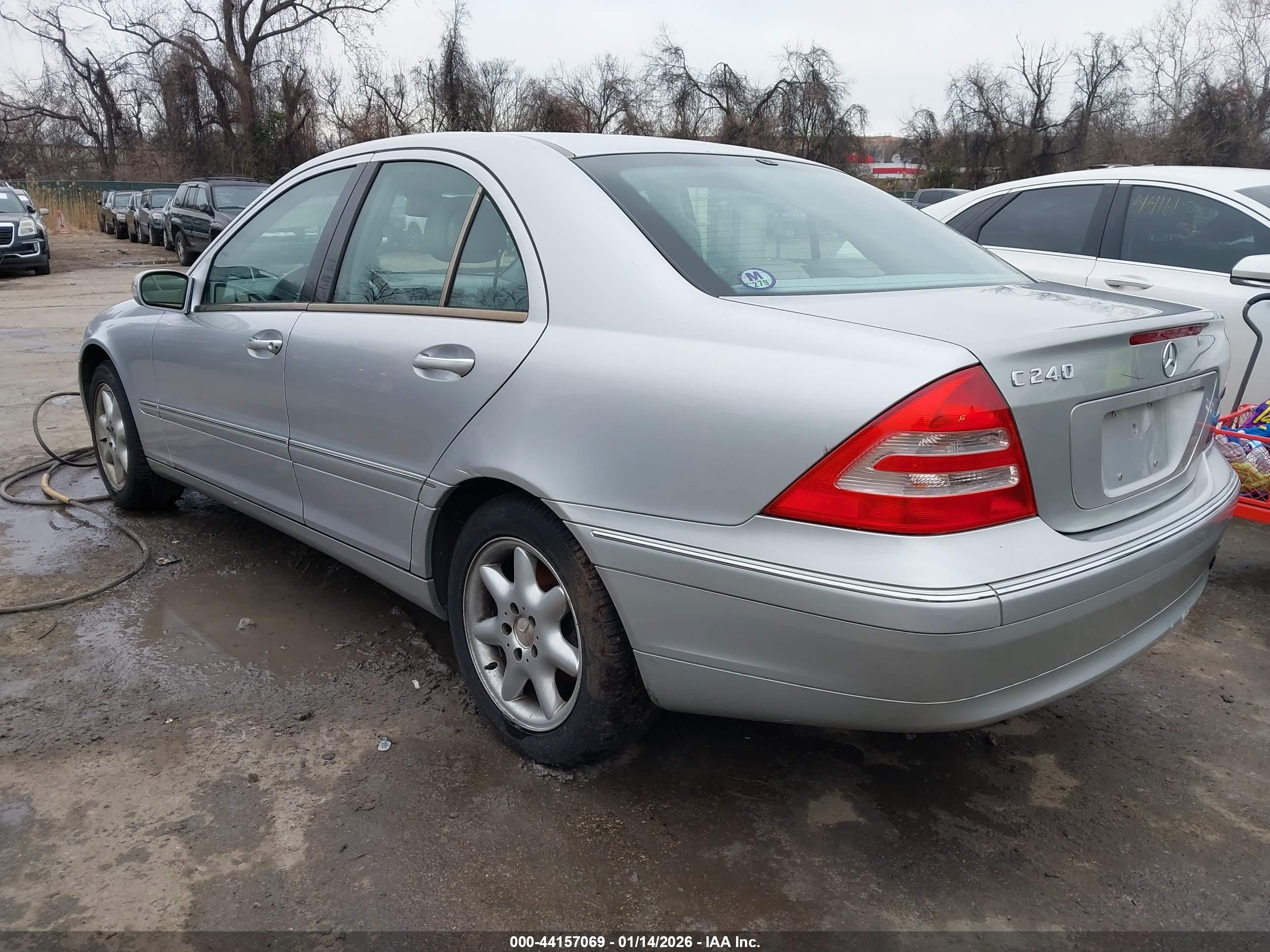 2001 Mercedes-benz C 240   Silver vin: WDBRF61J21F090331