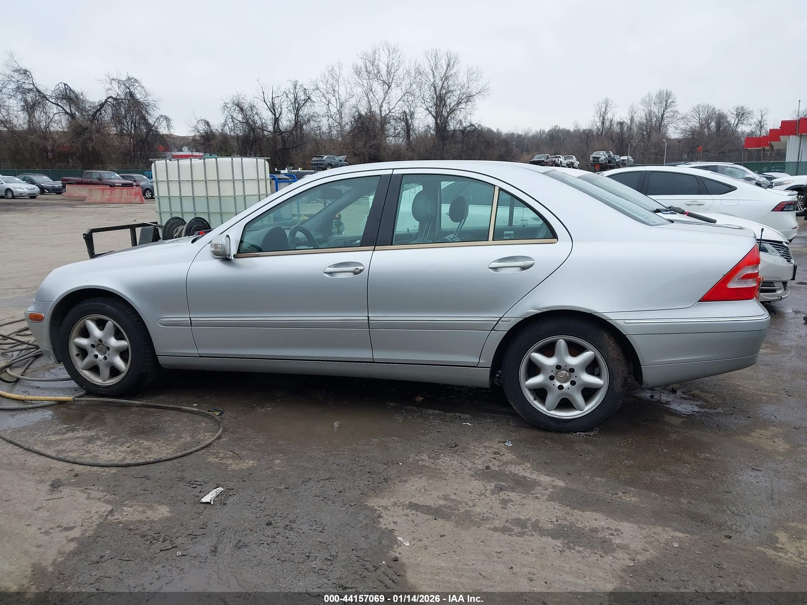 2001 Mercedes-benz C 240   Silver vin: WDBRF61J21F090331