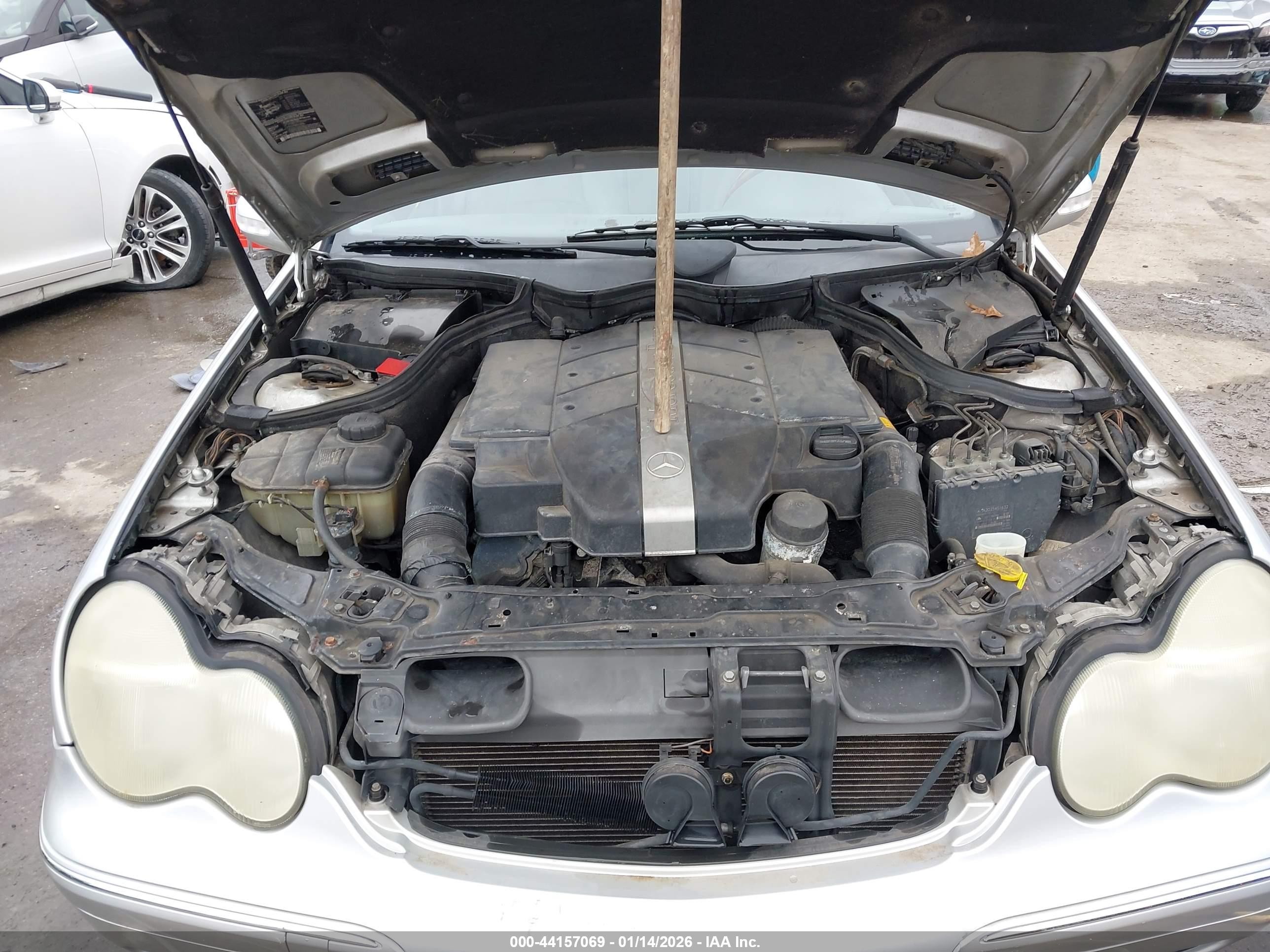 2001 Mercedes-benz C 240   Silver vin: WDBRF61J21F090331