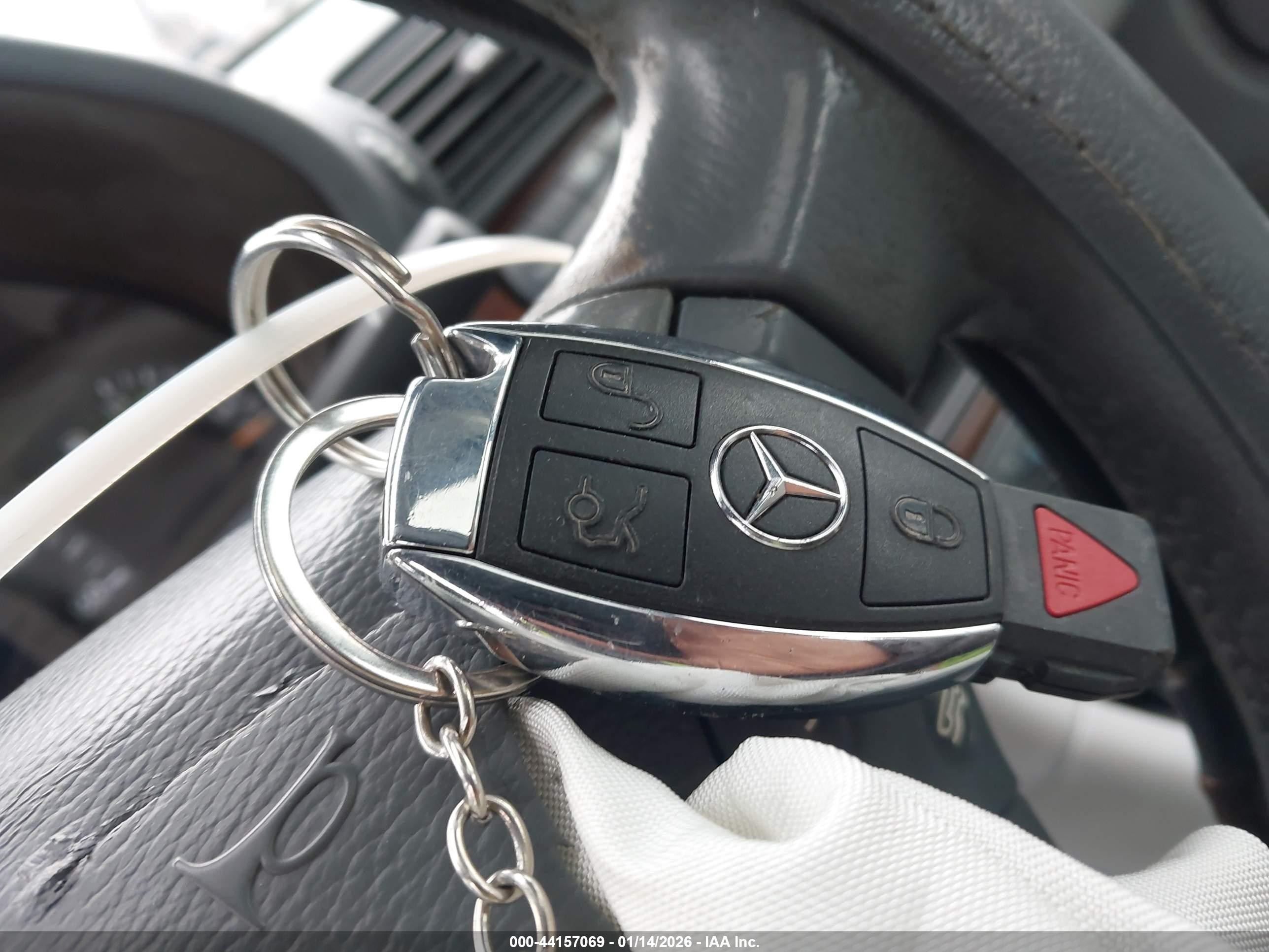 2001 Mercedes-benz C 240   Silver vin: WDBRF61J21F090331