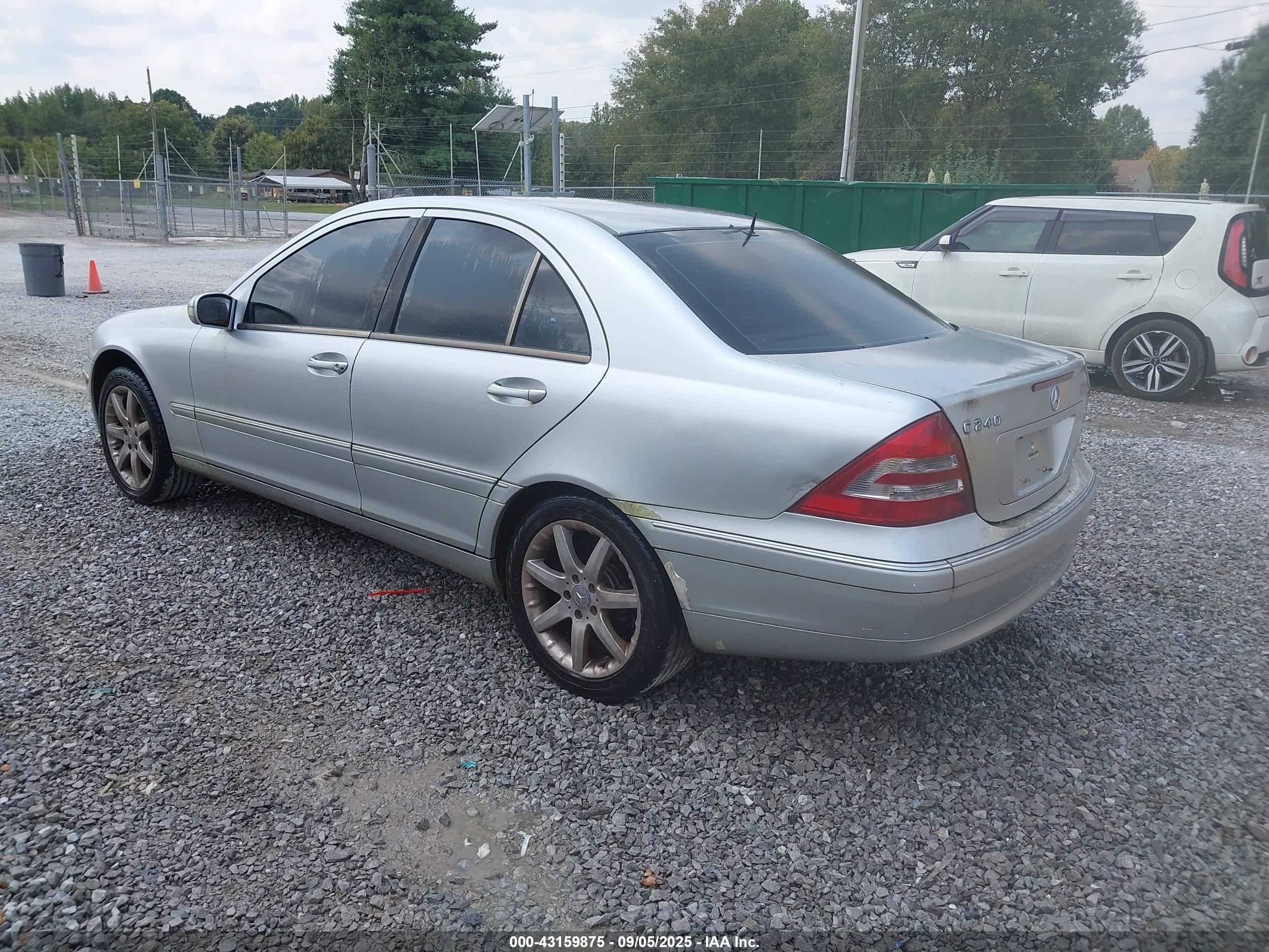 2002 Mercedes-benz C 240   Silver vin: WDBRF61J22E004586
