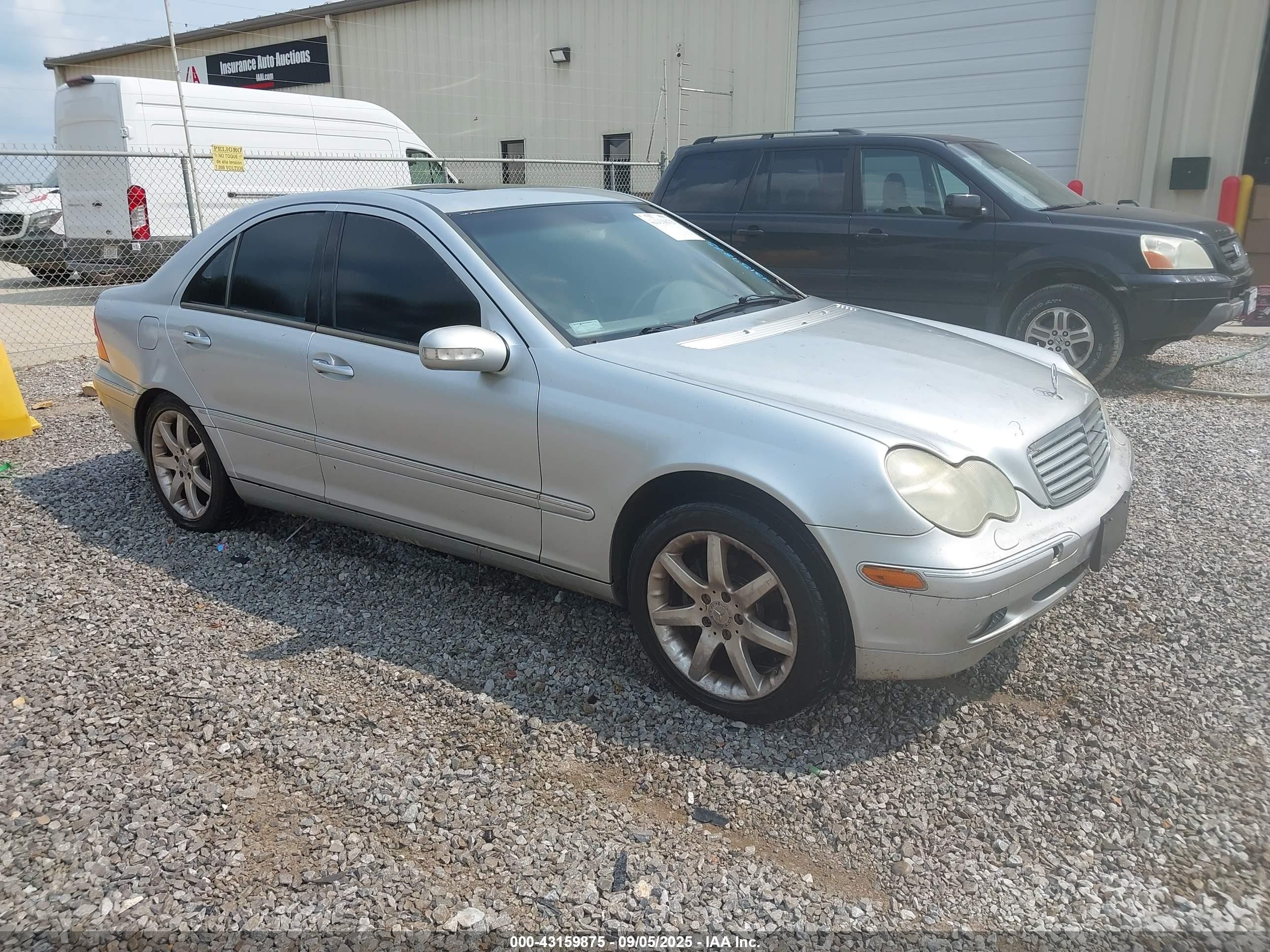 2002 Mercedes-benz C 240   Silver vin: WDBRF61J22E004586