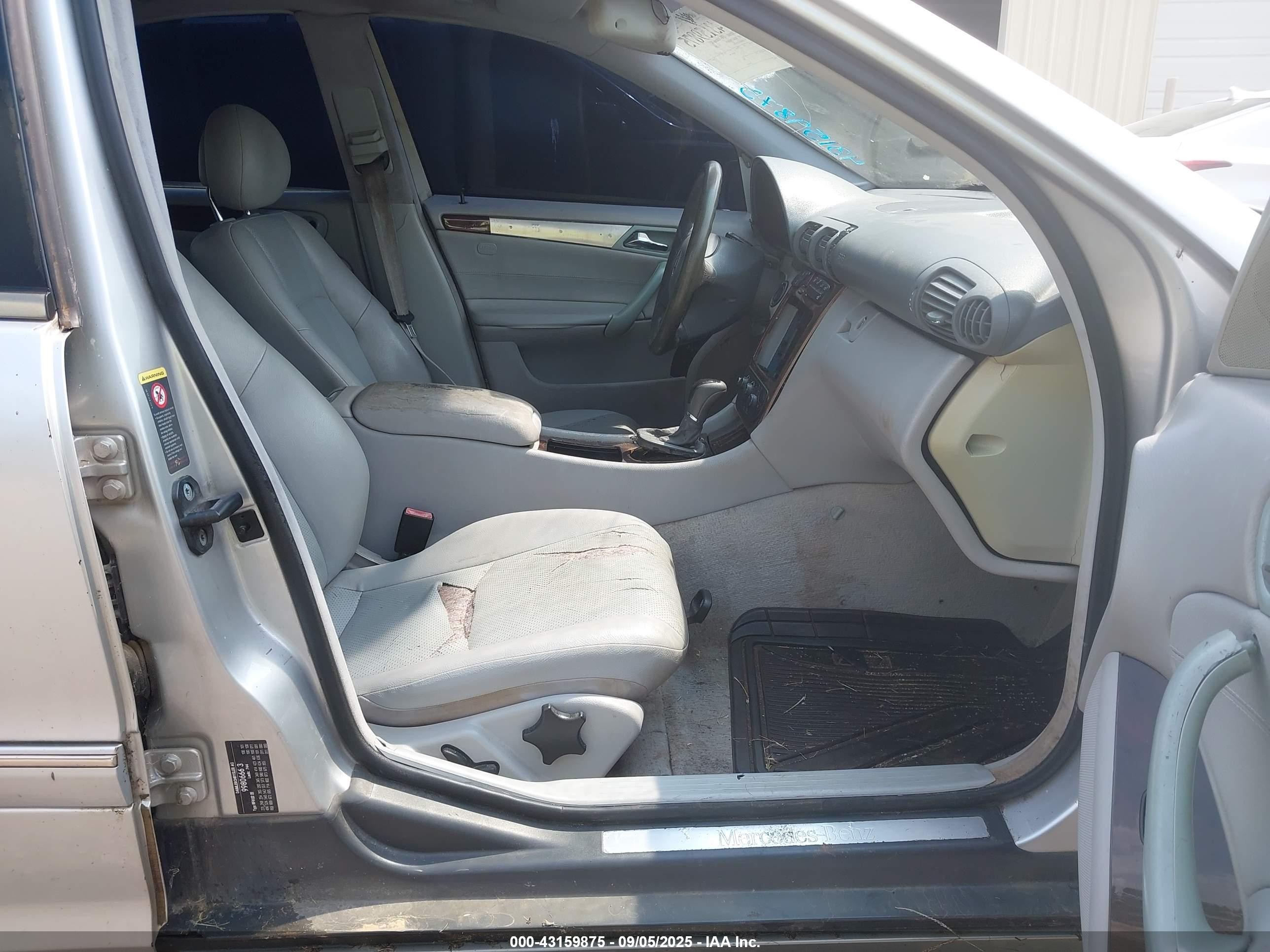 2002 Mercedes-benz C 240   Silver vin: WDBRF61J22E004586